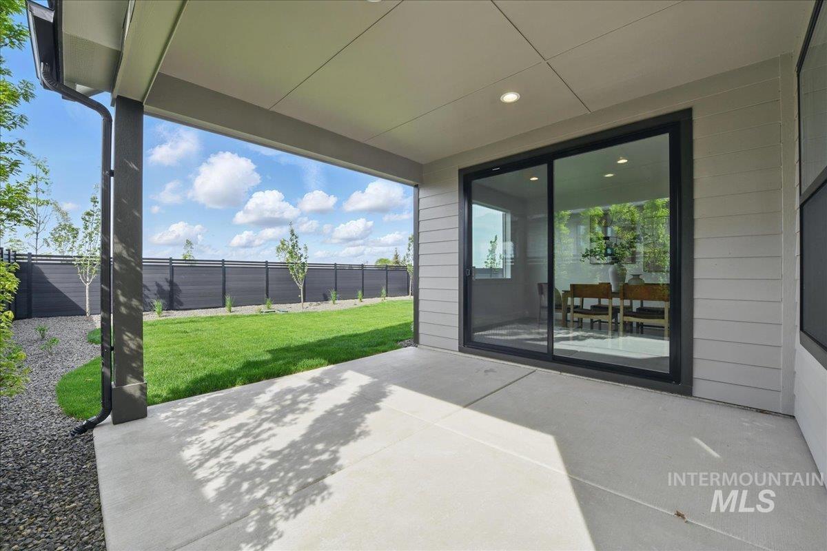 7779 W Daybreak Run Ct, Meridian, Idaho 83646, 4 Bedrooms, 2.5 Bathrooms, Residential For Sale, Price $599,900,MLS 98967076