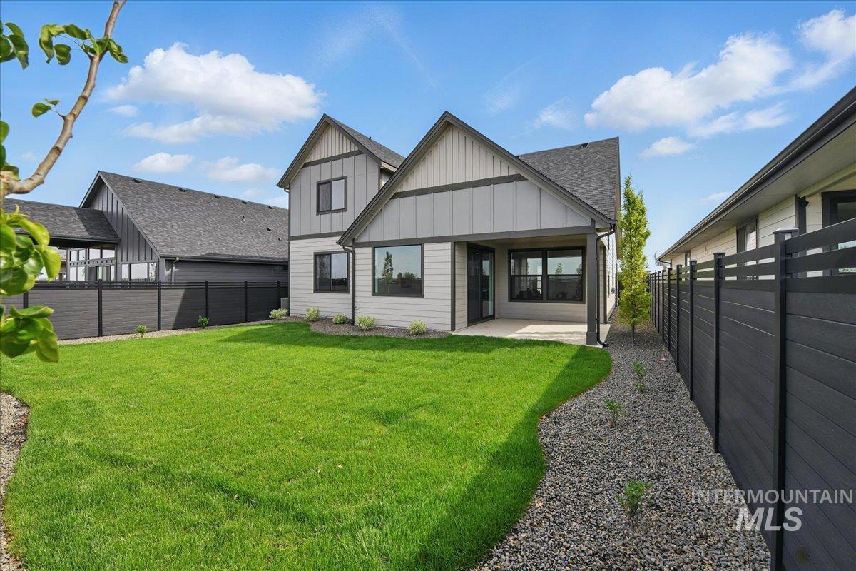7779 W Daybreak Run Ct, Meridian, Idaho 83646, 4 Bedrooms, 2.5 Bathrooms, Residential For Sale, Price $599,900,MLS 98967076