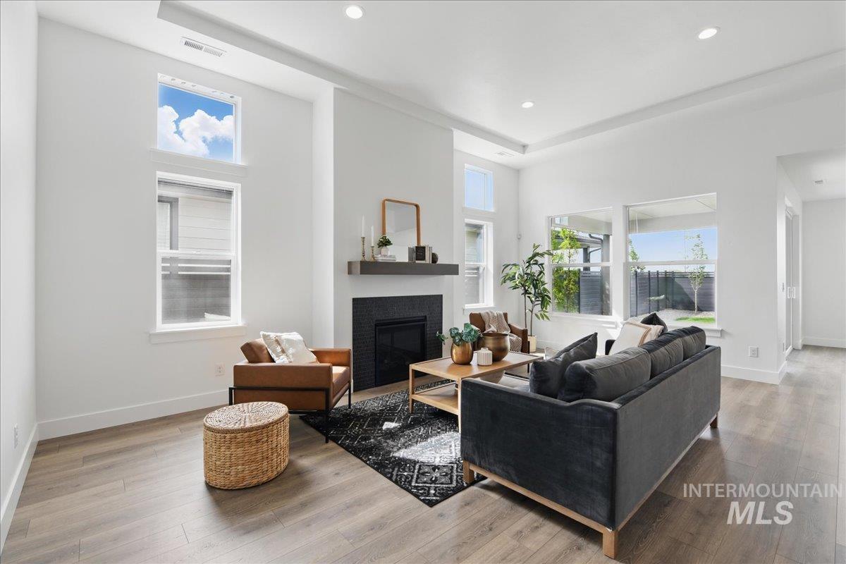 7779 W Daybreak Run Ct, Meridian, Idaho 83646, 4 Bedrooms, 2.5 Bathrooms, Residential For Sale, Price $599,900,MLS 98967076