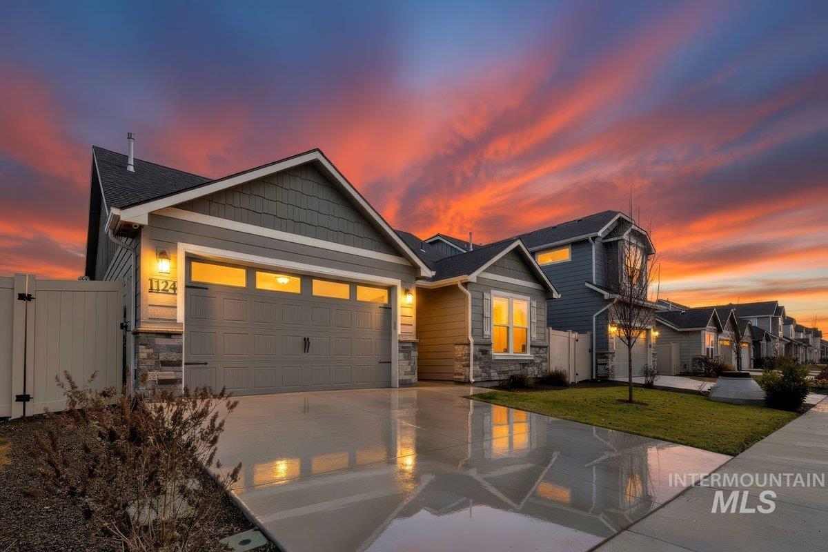 1124 N Ryde, Kuna, Idaho 83634, 3 Bedrooms, 2 Bathrooms, Residential For Sale, Price $420,900,MLS 98967086