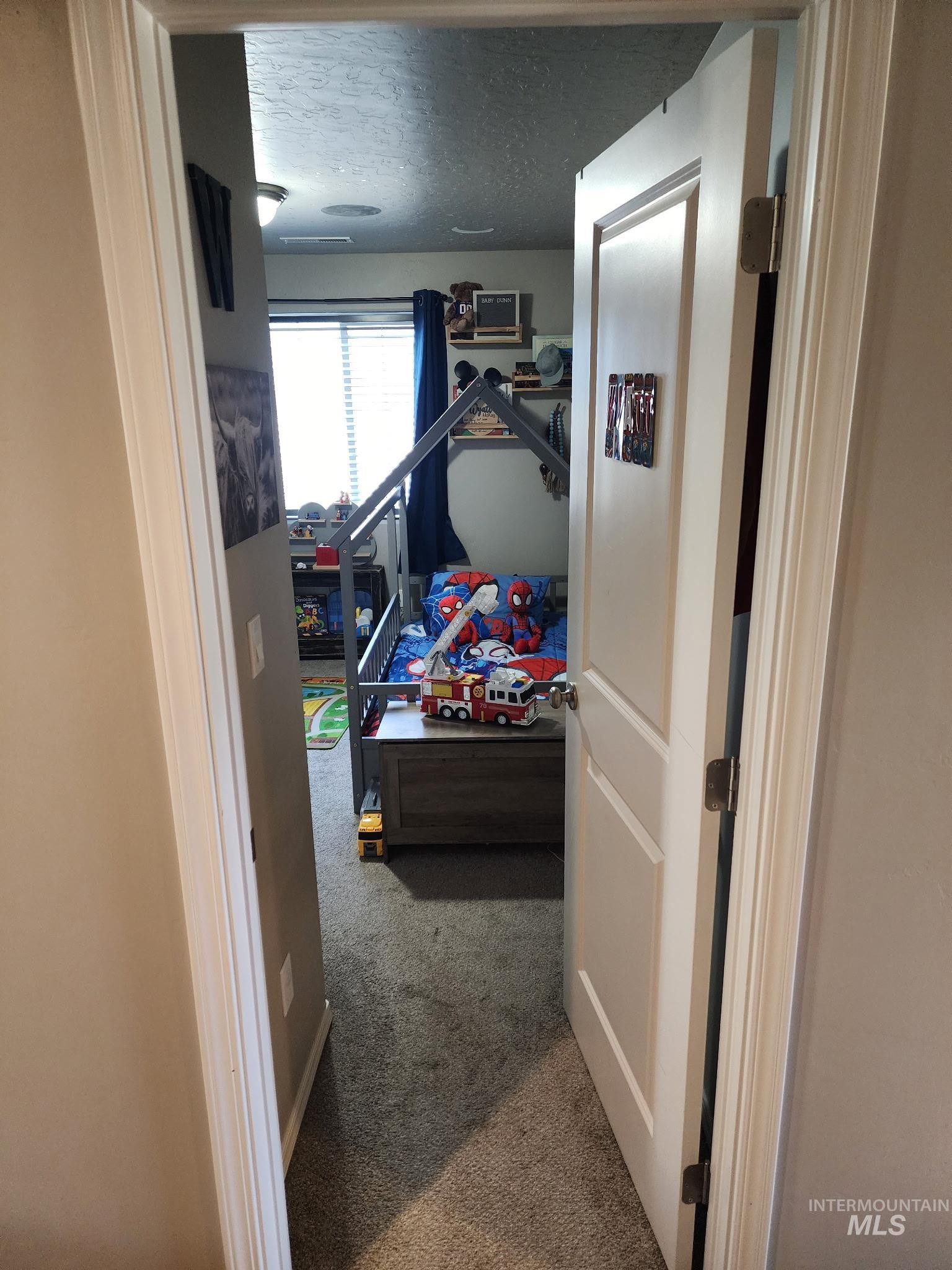 1124 N Ryde, Kuna, Idaho 83634, 3 Bedrooms, 2 Bathrooms, Residential For Sale, Price $433,900,MLS 98967086