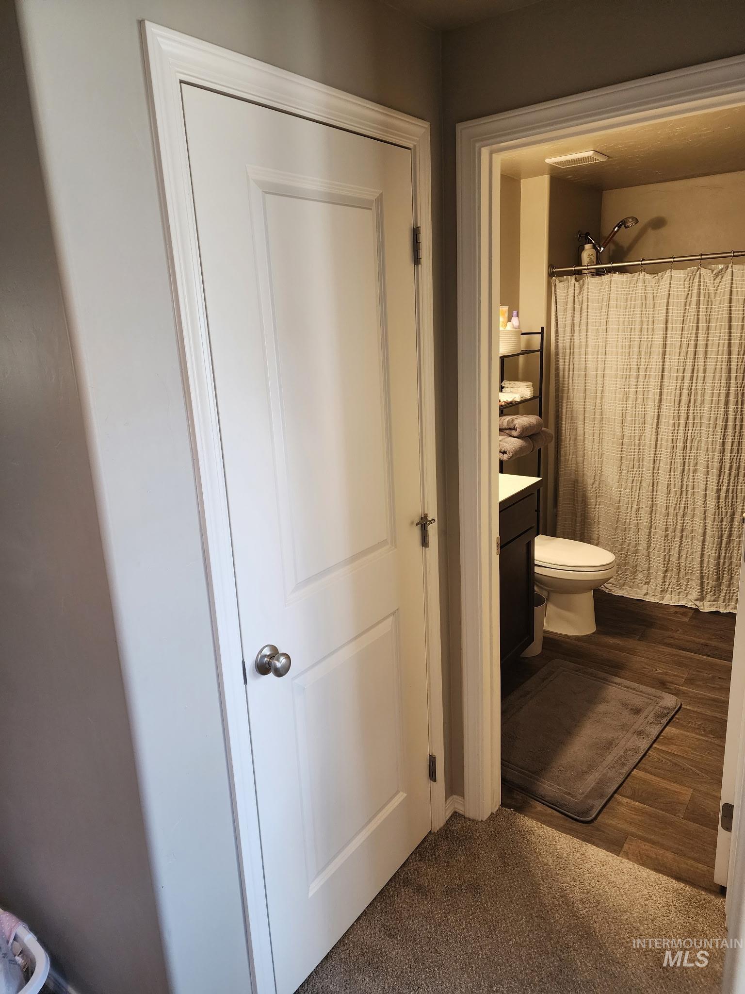 1124 N Ryde, Kuna, Idaho 83634, 3 Bedrooms, 2 Bathrooms, Residential For Sale, Price $433,900,MLS 98967086