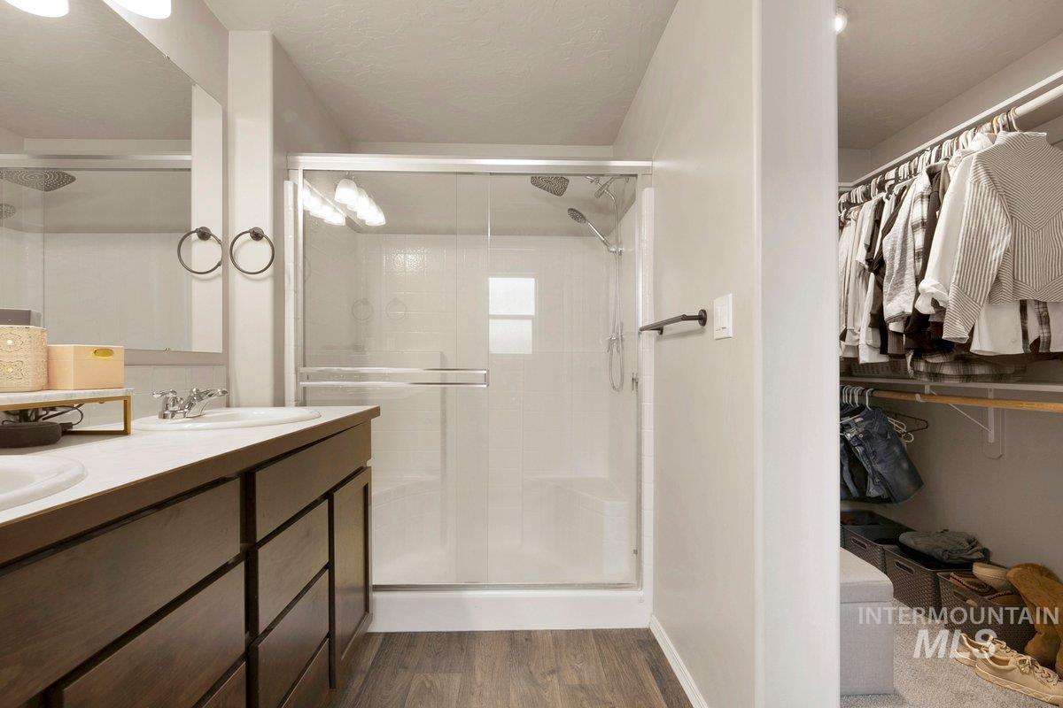 1124 N Ryde, Kuna, Idaho 83634, 3 Bedrooms, 2 Bathrooms, Residential For Sale, Price $420,900,MLS 98967086