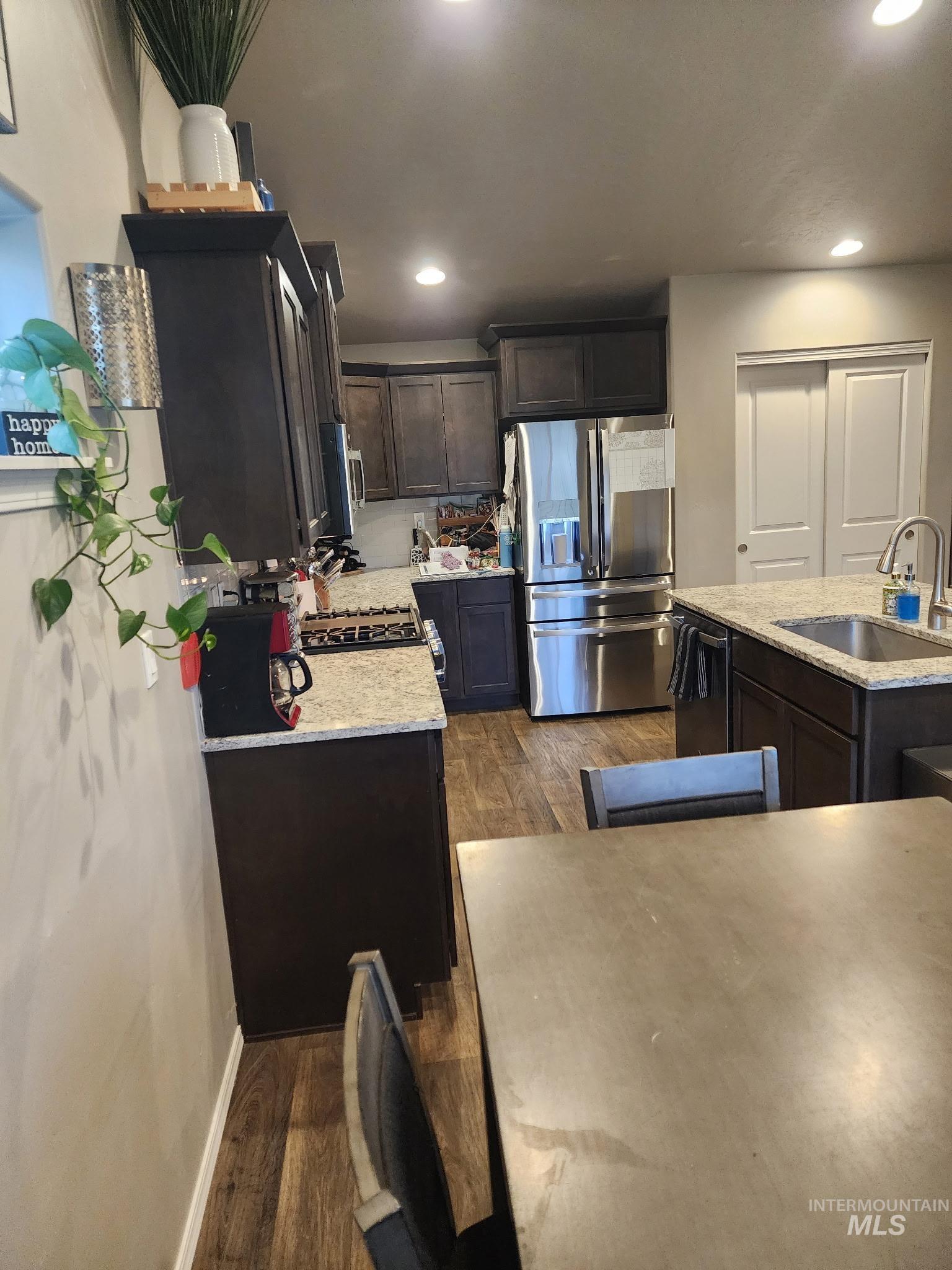 1124 N Ryde, Kuna, Idaho 83634, 3 Bedrooms, 2 Bathrooms, Residential For Sale, Price $433,900,MLS 98967086