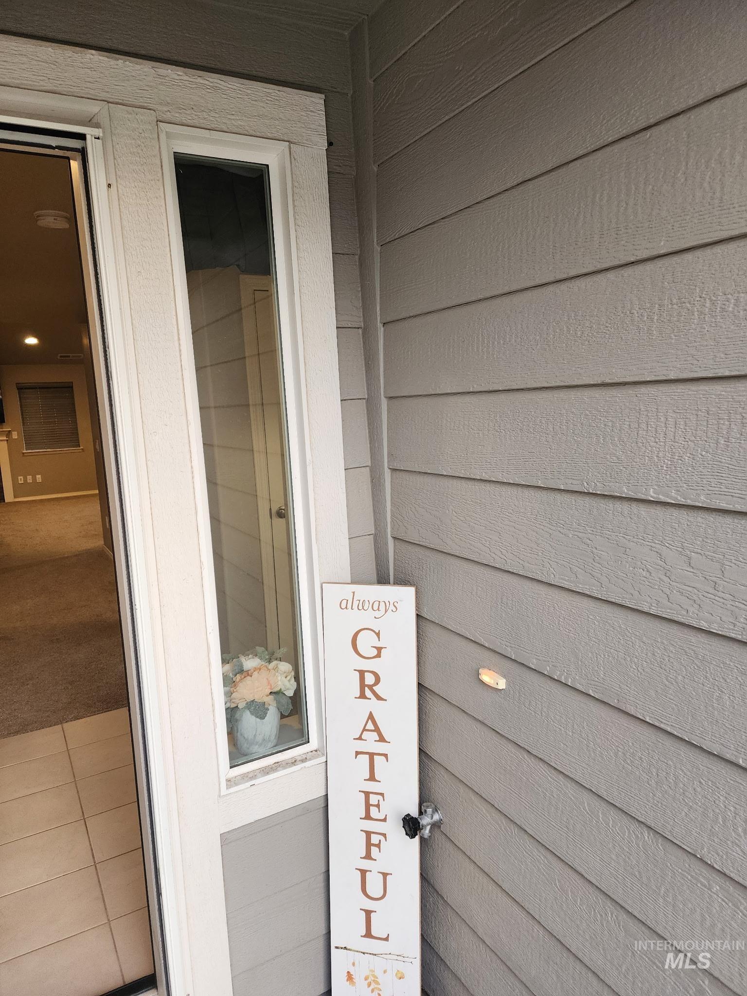 1124 N Ryde, Kuna, Idaho 83634, 3 Bedrooms, 2 Bathrooms, Residential For Sale, Price $433,900,MLS 98967086