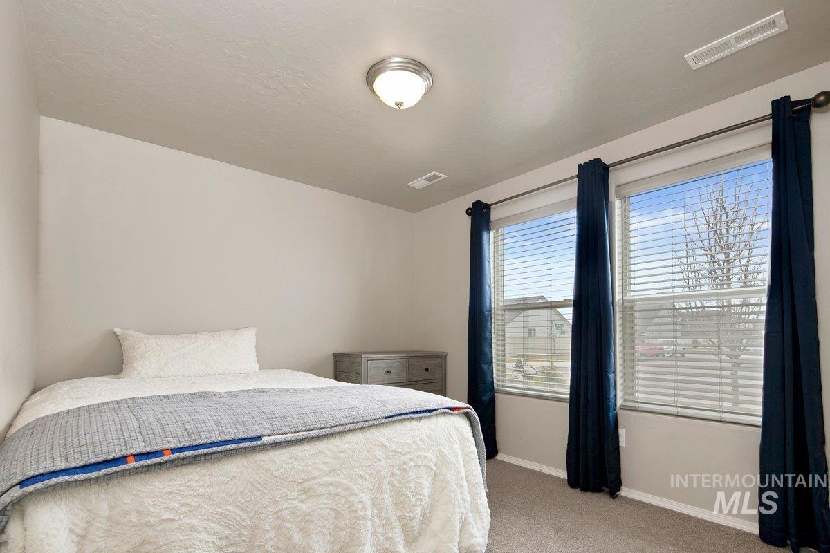 1124 N Ryde, Kuna, Idaho 83634, 3 Bedrooms, 2 Bathrooms, Residential For Sale, Price $420,900,MLS 98967086