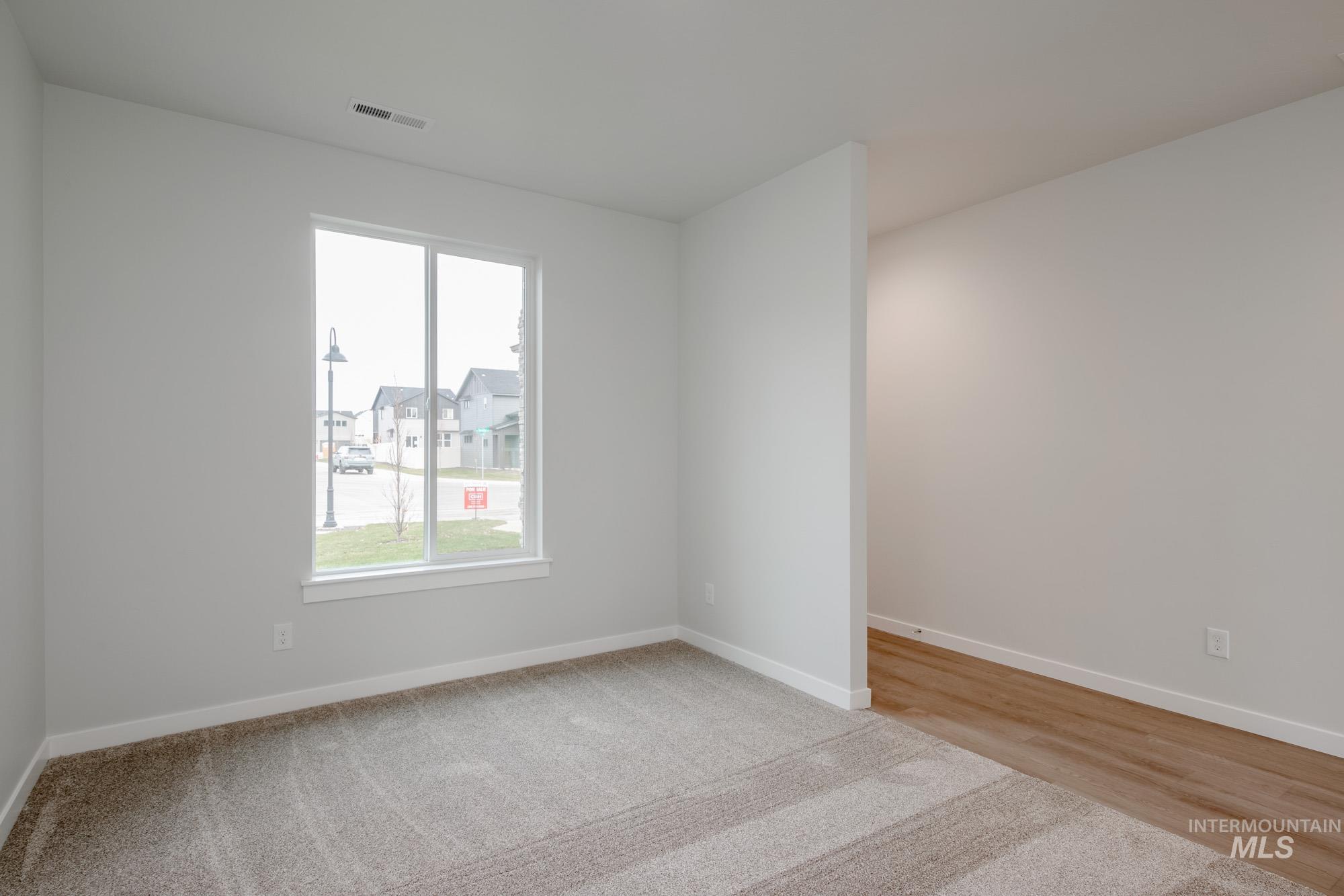 10575 W Teratai St, Star, Idaho 83669, 4 Bedrooms, 2.5 Bathrooms, Residential For Sale, Price $559,990,MLS 98967098