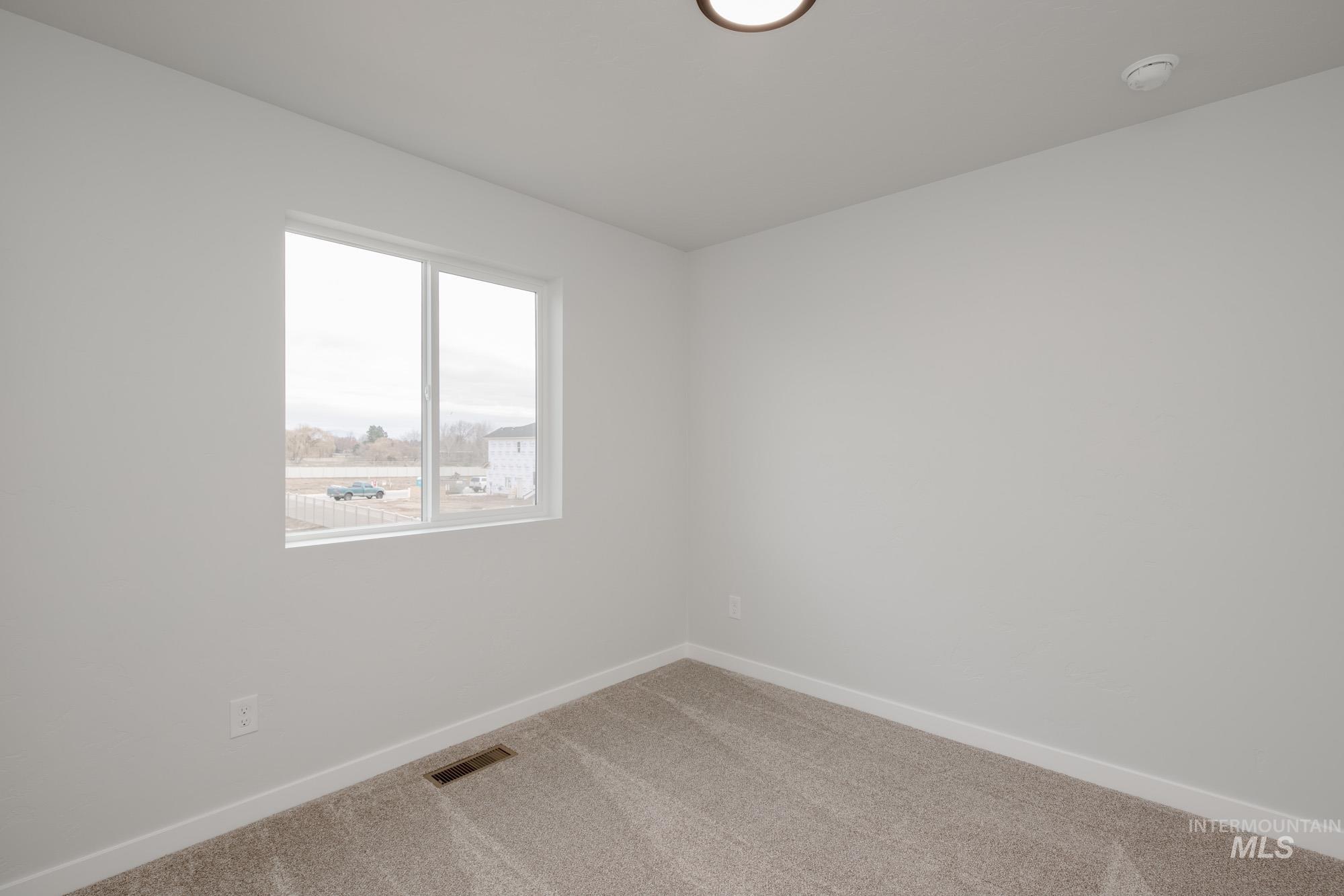 10575 W Teratai St, Star, Idaho 83669, 4 Bedrooms, 2.5 Bathrooms, Residential For Sale, Price $559,990,MLS 98967098