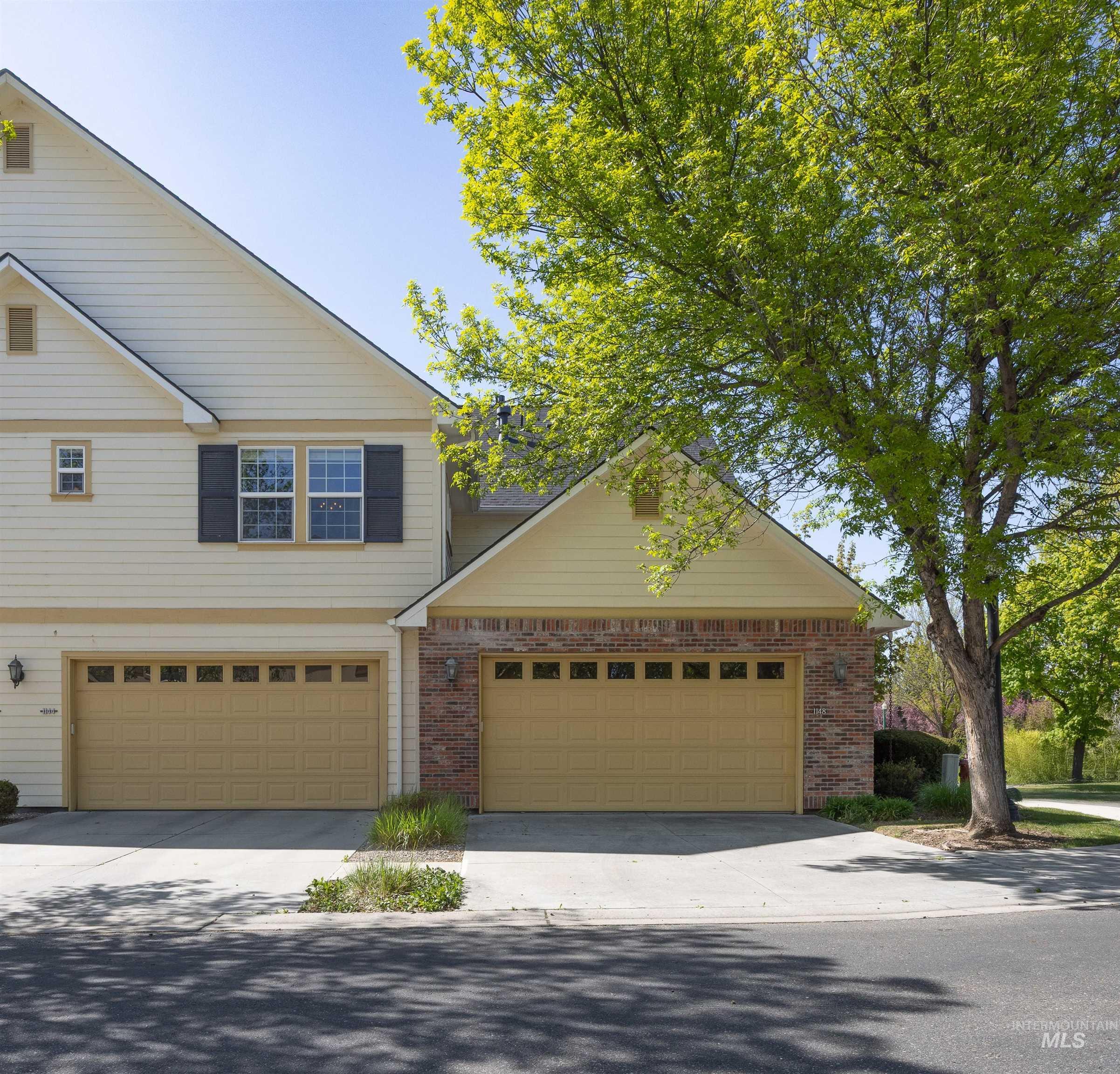 1148 E Winding Creek Dr, Eagle, Idaho 83616, 3 Bedrooms, 2 Bathrooms, Residential For Sale, Price $468,900,MLS 98967113