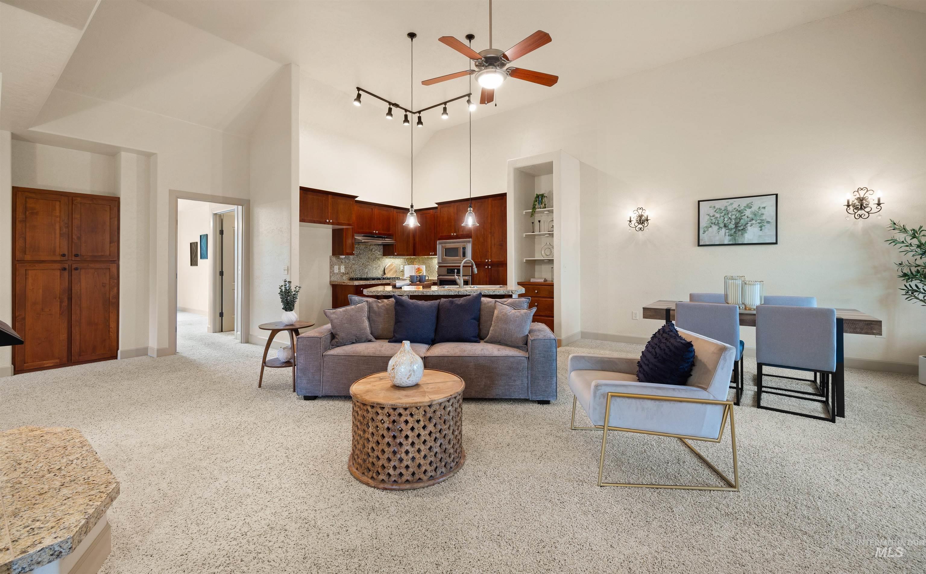 1148 E Winding Creek Dr, Eagle, Idaho 83616, 3 Bedrooms, 2 Bathrooms, Residential For Sale, Price $468,900,MLS 98967113