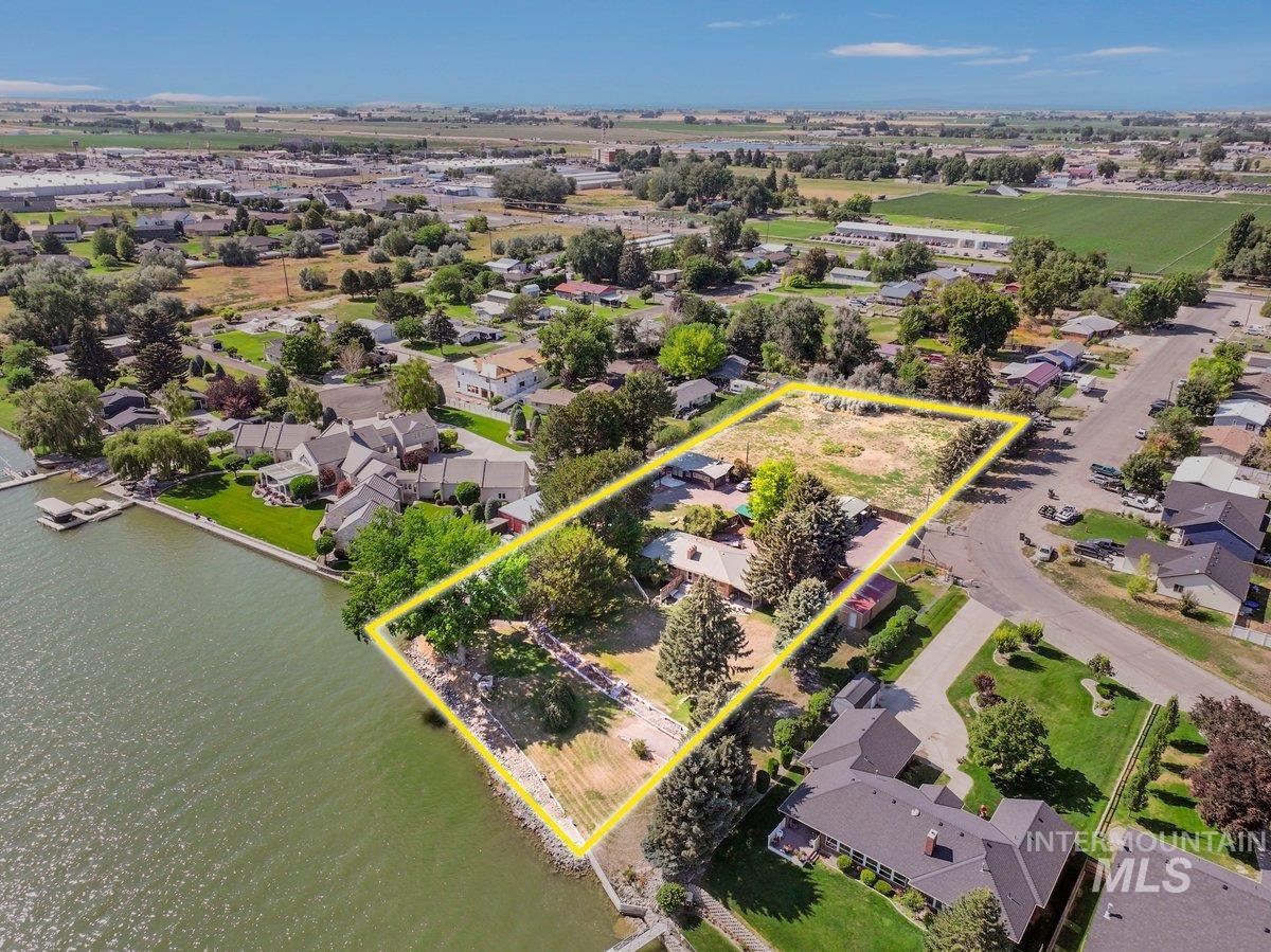 1801 Y Street, Heyburn, Idaho 83336, 3 Bedrooms, 2 Bathrooms, Residential Income For Sale, Price $1,399,000,MLS 98967115