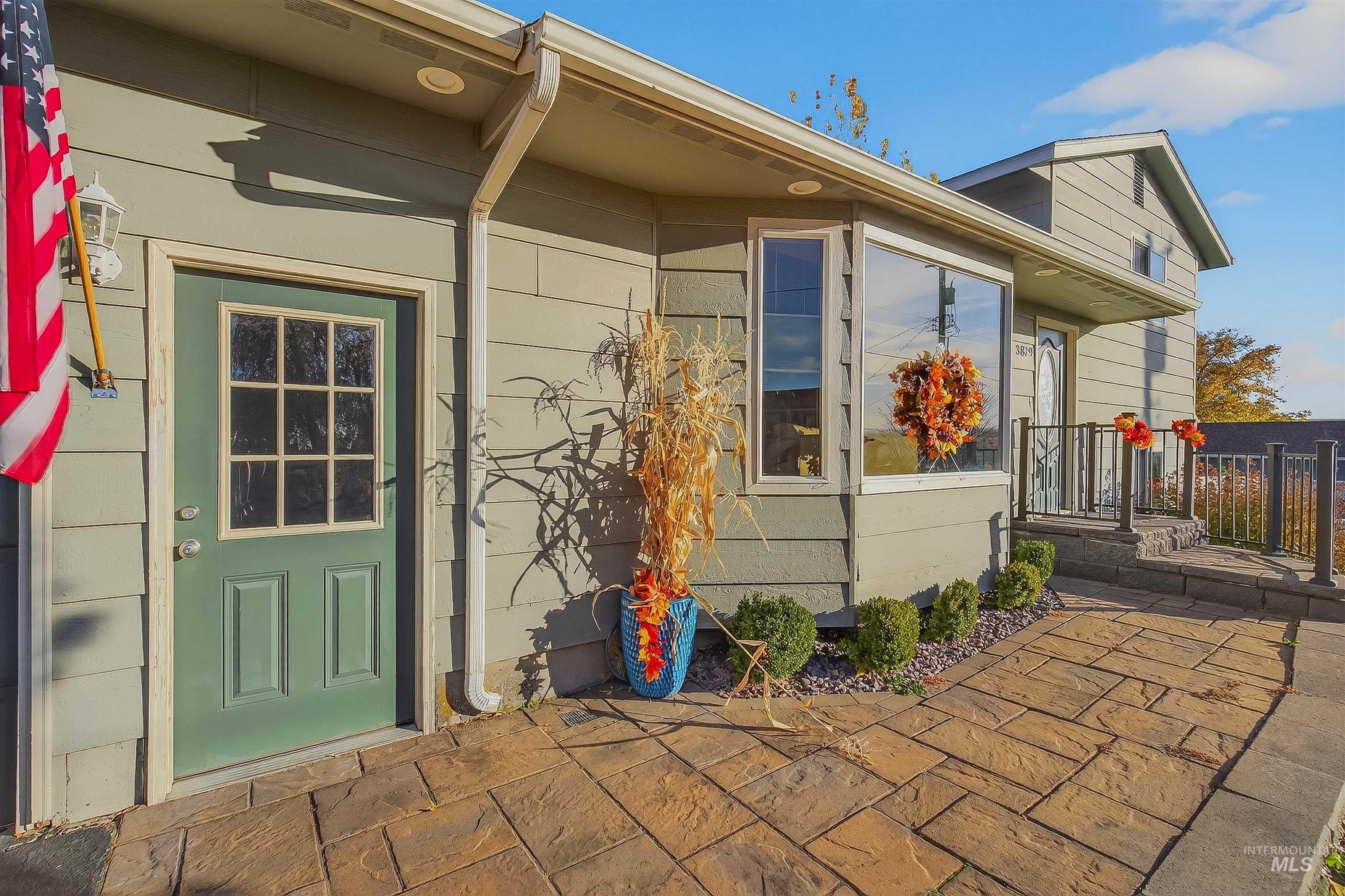 3829 15th St, Lewiston, Idaho 83501, 3 Bedrooms, 2 Bathrooms, Residential For Sale, Price $462,000,MLS 98967118