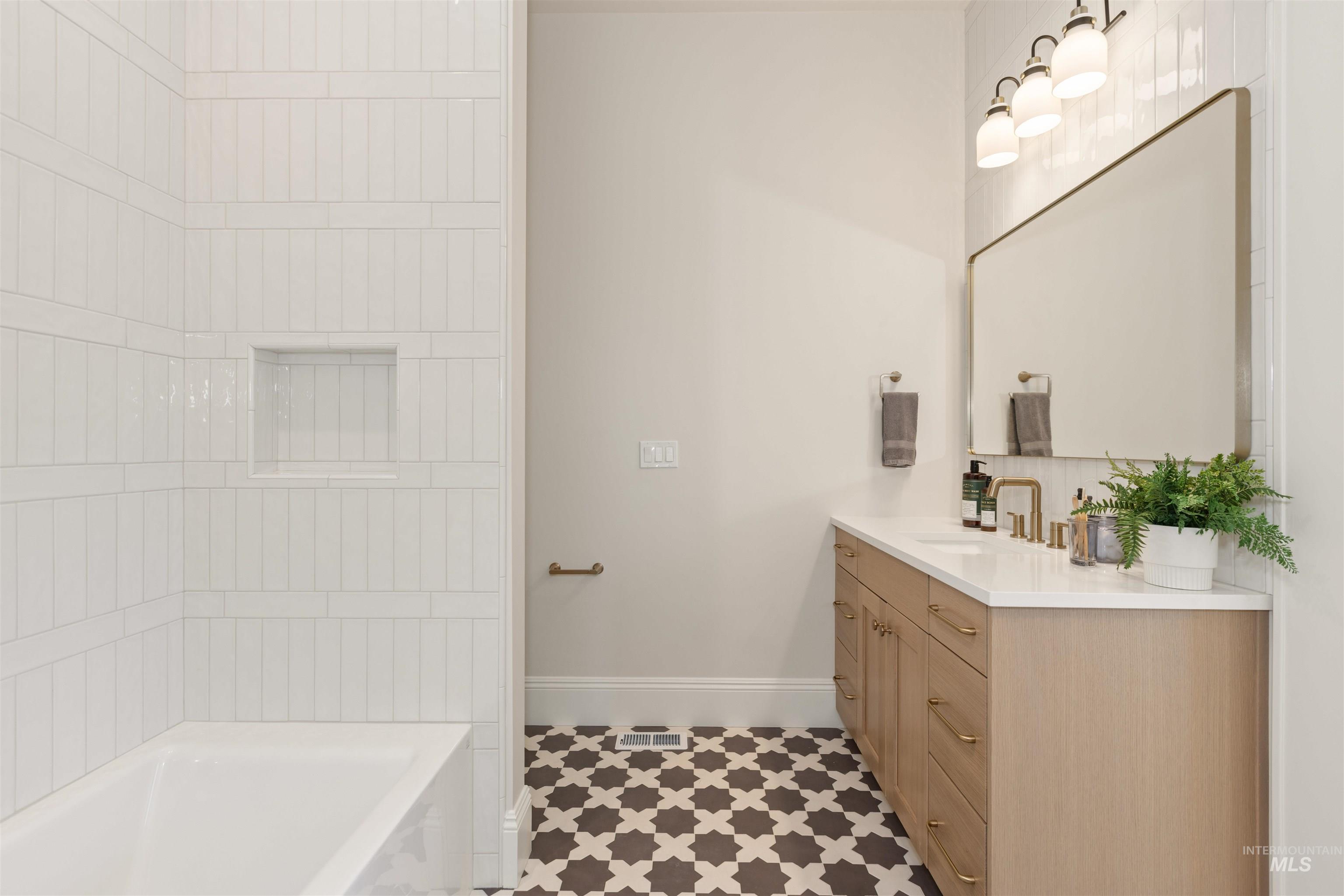 4900 W Braveheart St, Eagle, Idaho 83616, 3 Bedrooms, 3.5 Bathrooms, Residential For Sale, Price $1,650,000,MLS 98967119