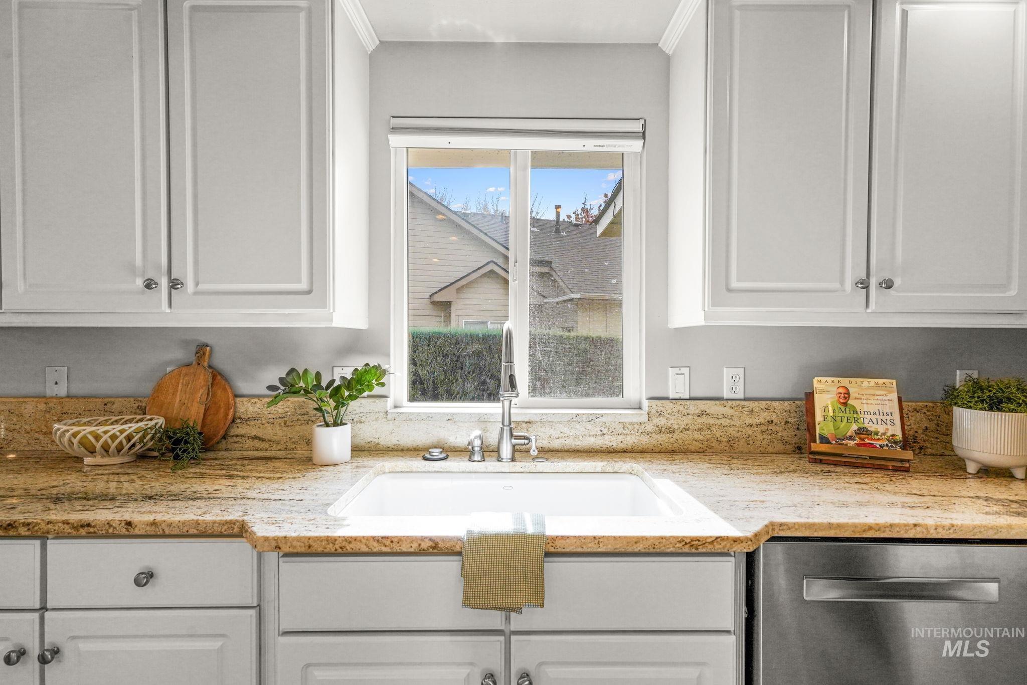 5790 N Wellspring Way, Boise, Idaho 83713, 3 Bedrooms, 2.5 Bathrooms, Residential For Sale, Price $699,900,MLS 98967121