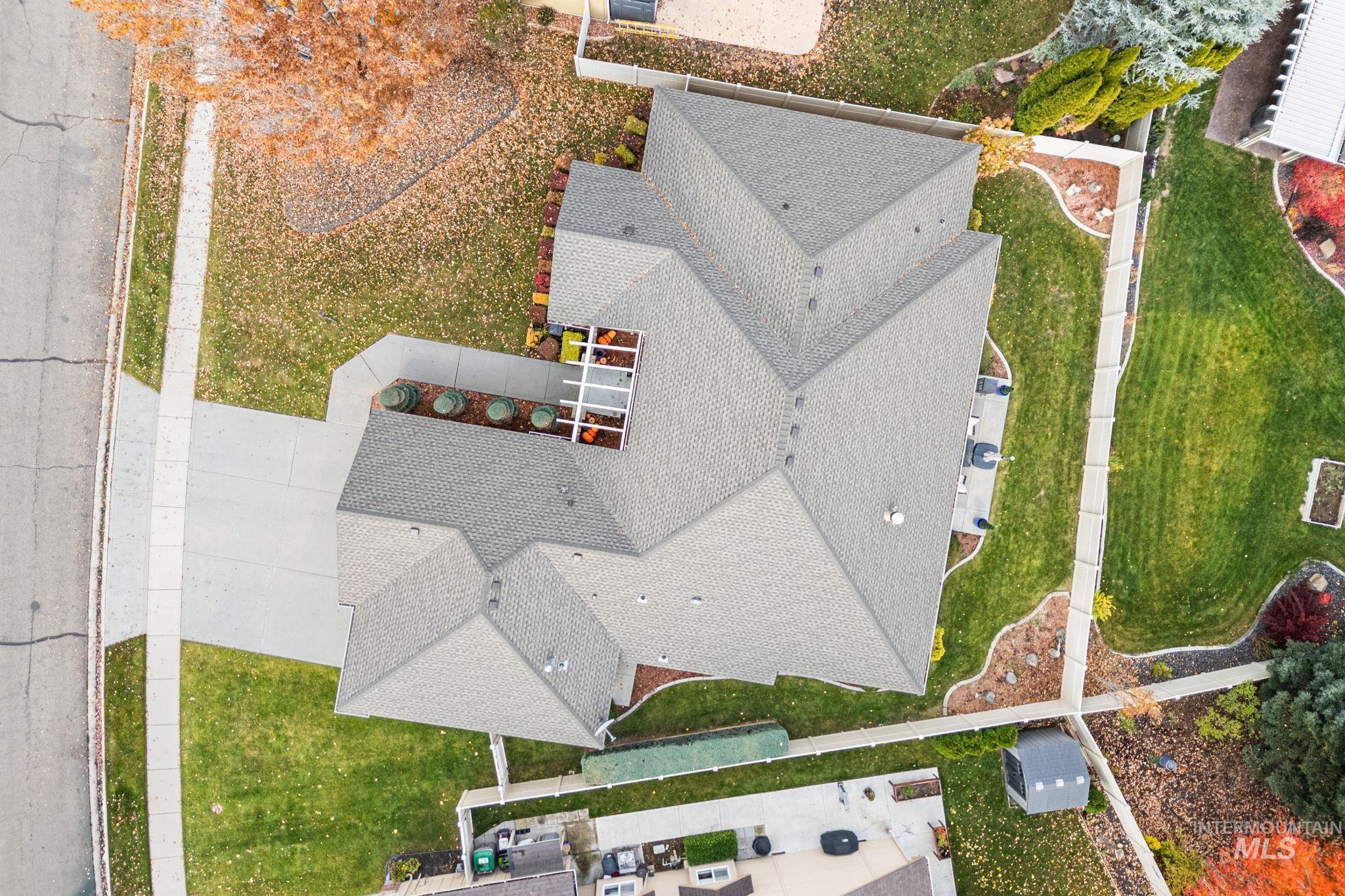 5790 N Wellspring Way, Boise, Idaho 83713, 3 Bedrooms, 2.5 Bathrooms, Residential For Sale, Price $699,900,MLS 98967121