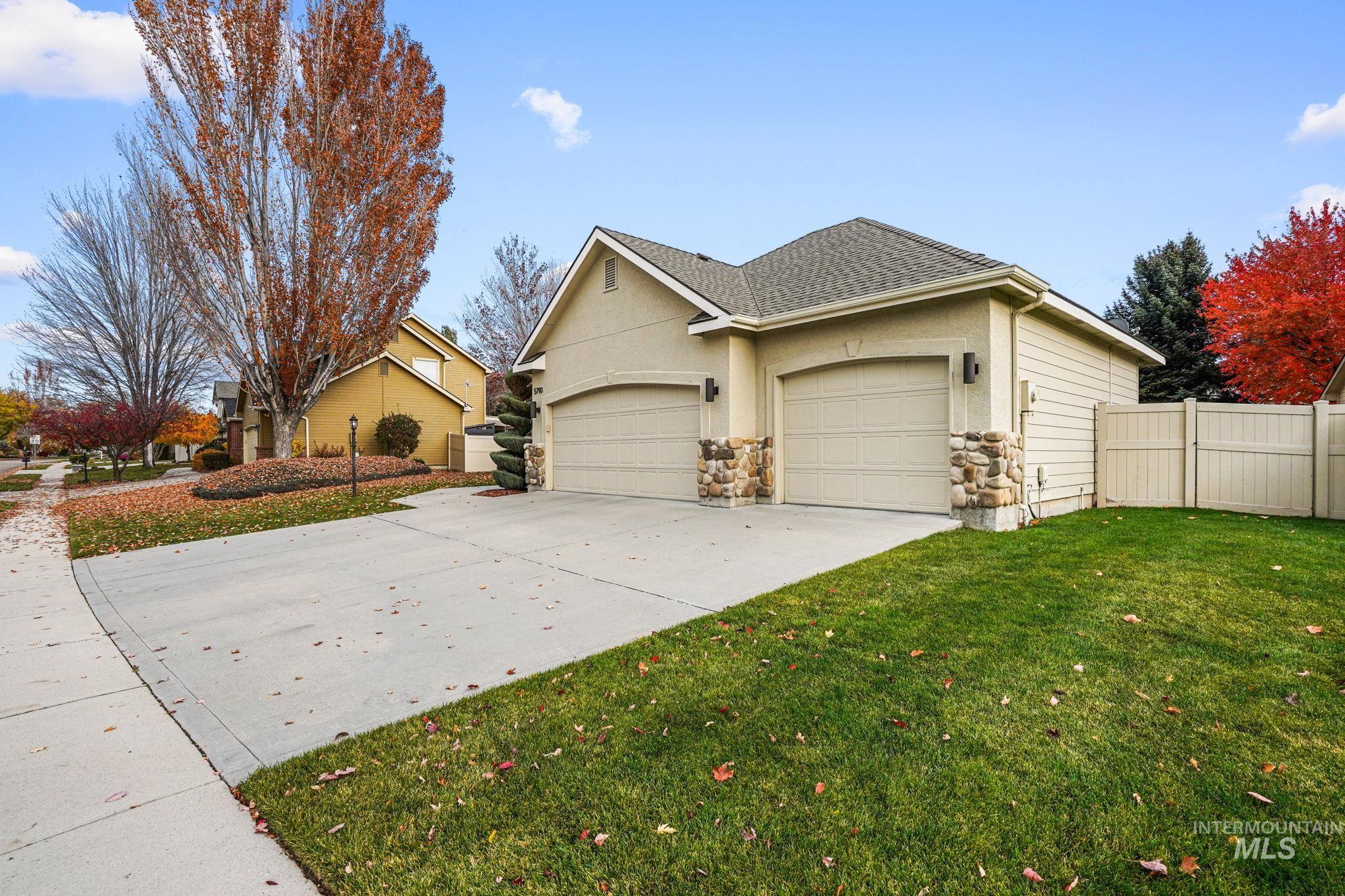 5790 N Wellspring Way, Boise, Idaho 83713, 3 Bedrooms, 2.5 Bathrooms, Residential For Sale, Price $699,900,MLS 98967121