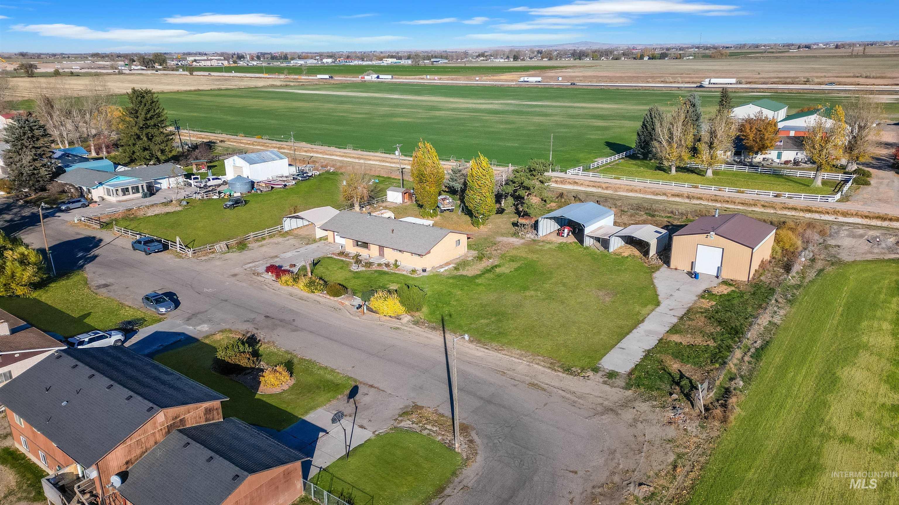 1860 Brockie Ave, Heyburn, Idaho 83336-9998, 3 Bedrooms, 2 Bathrooms, Residential For Sale, Price $359,900,MLS 98967122