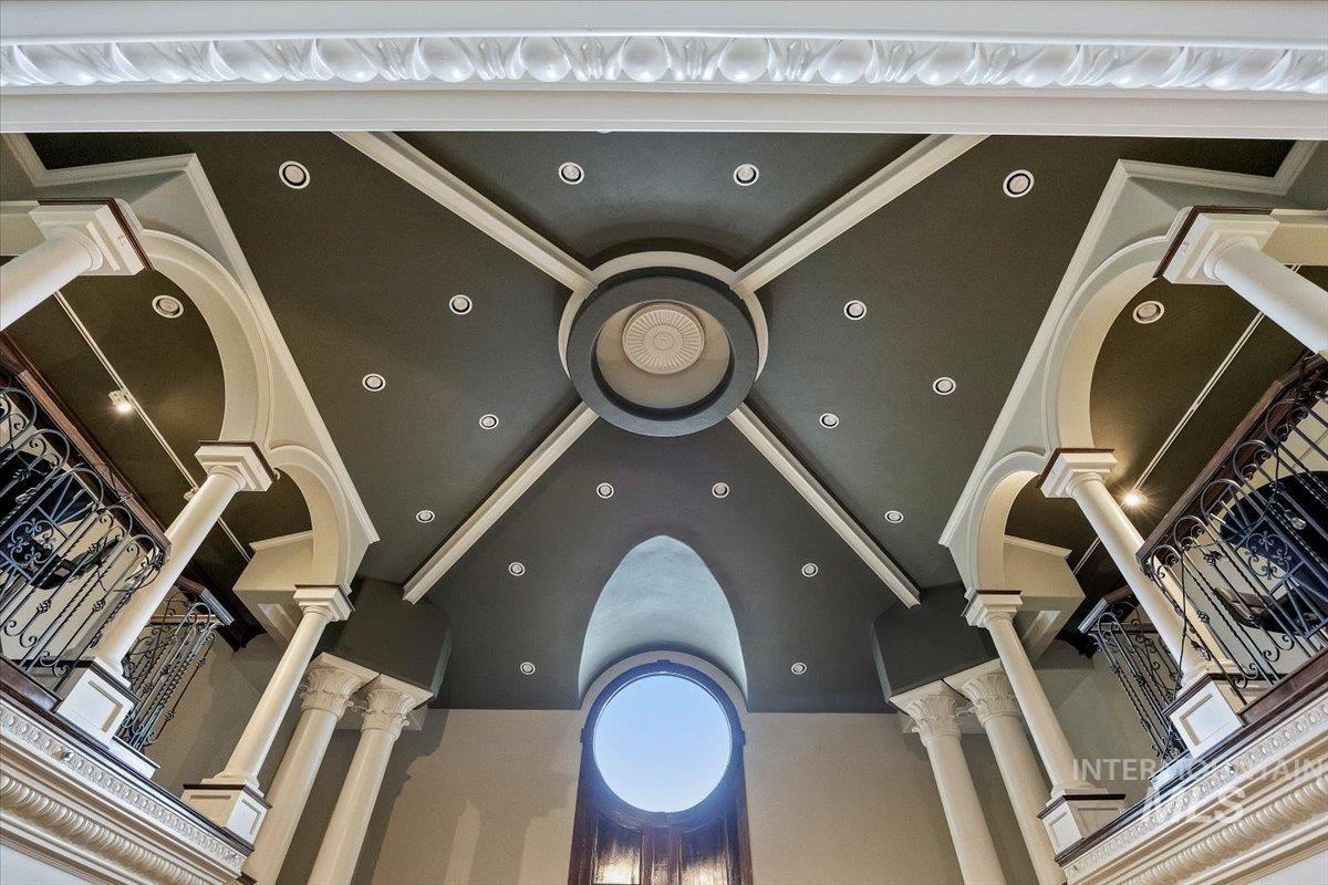 200 N 8th, Buhl, Idaho 83316, 6 Bedrooms, 4 Bathrooms, Residential For Sale, Price $680,000,MLS 98967123