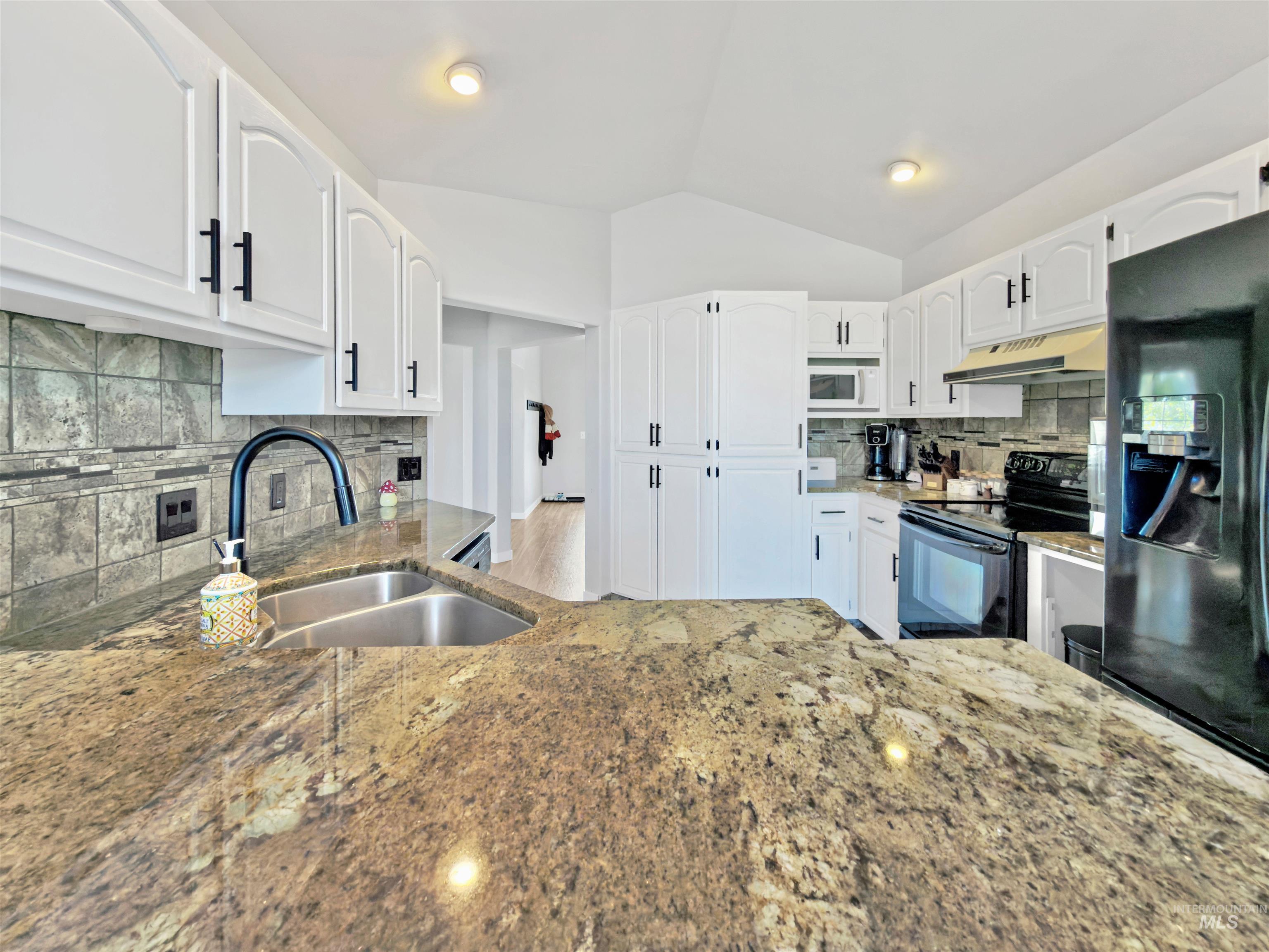 2625 16th St, Clarkston, Washington 99403, 3 Bedrooms, 2 Bathrooms, Residential For Sale, Price $486,000,MLS 98967124
