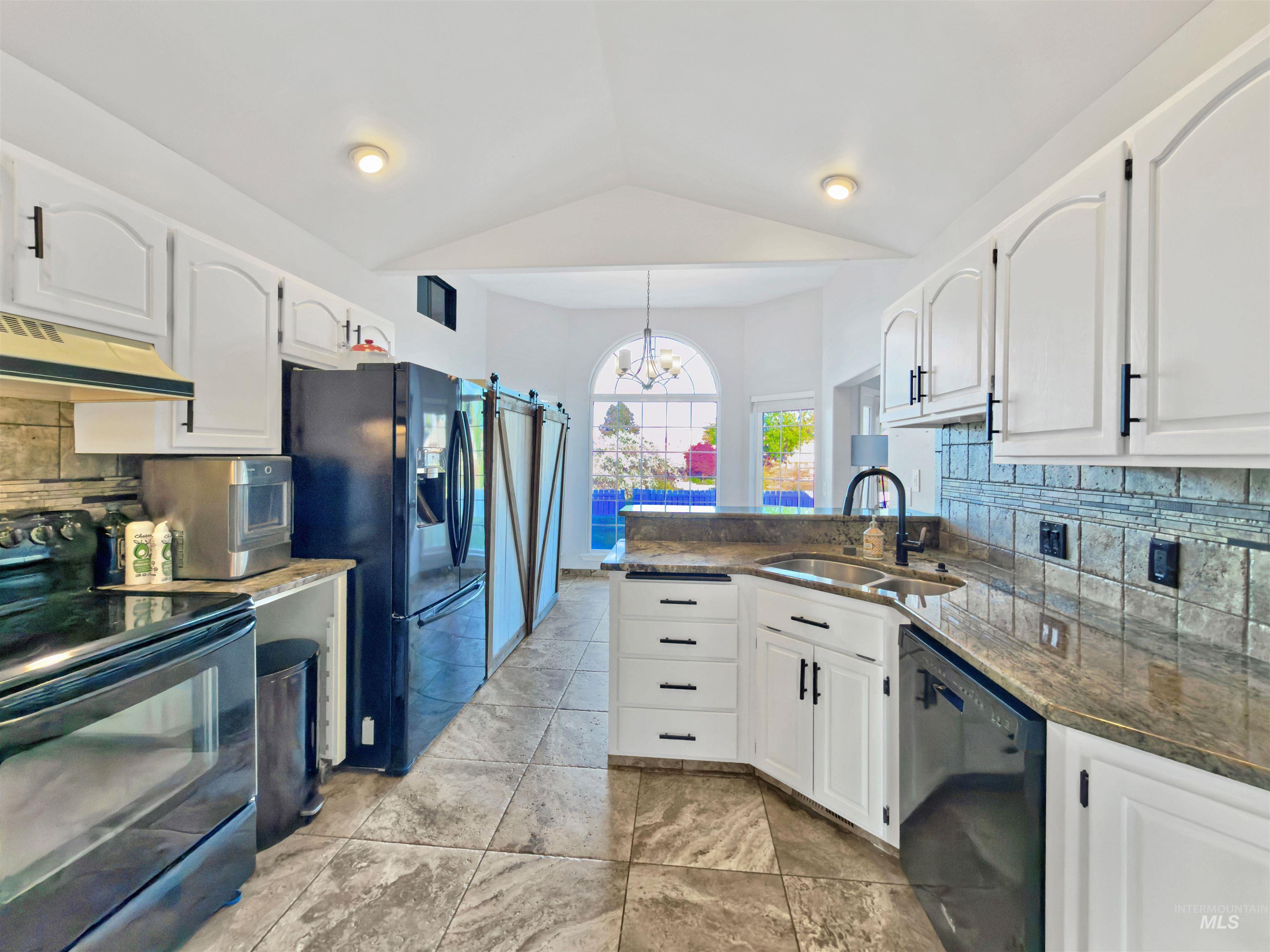 2625 16th St, Clarkston, Washington 99403, 3 Bedrooms, 2 Bathrooms, Residential For Sale, Price $486,000,MLS 98967124