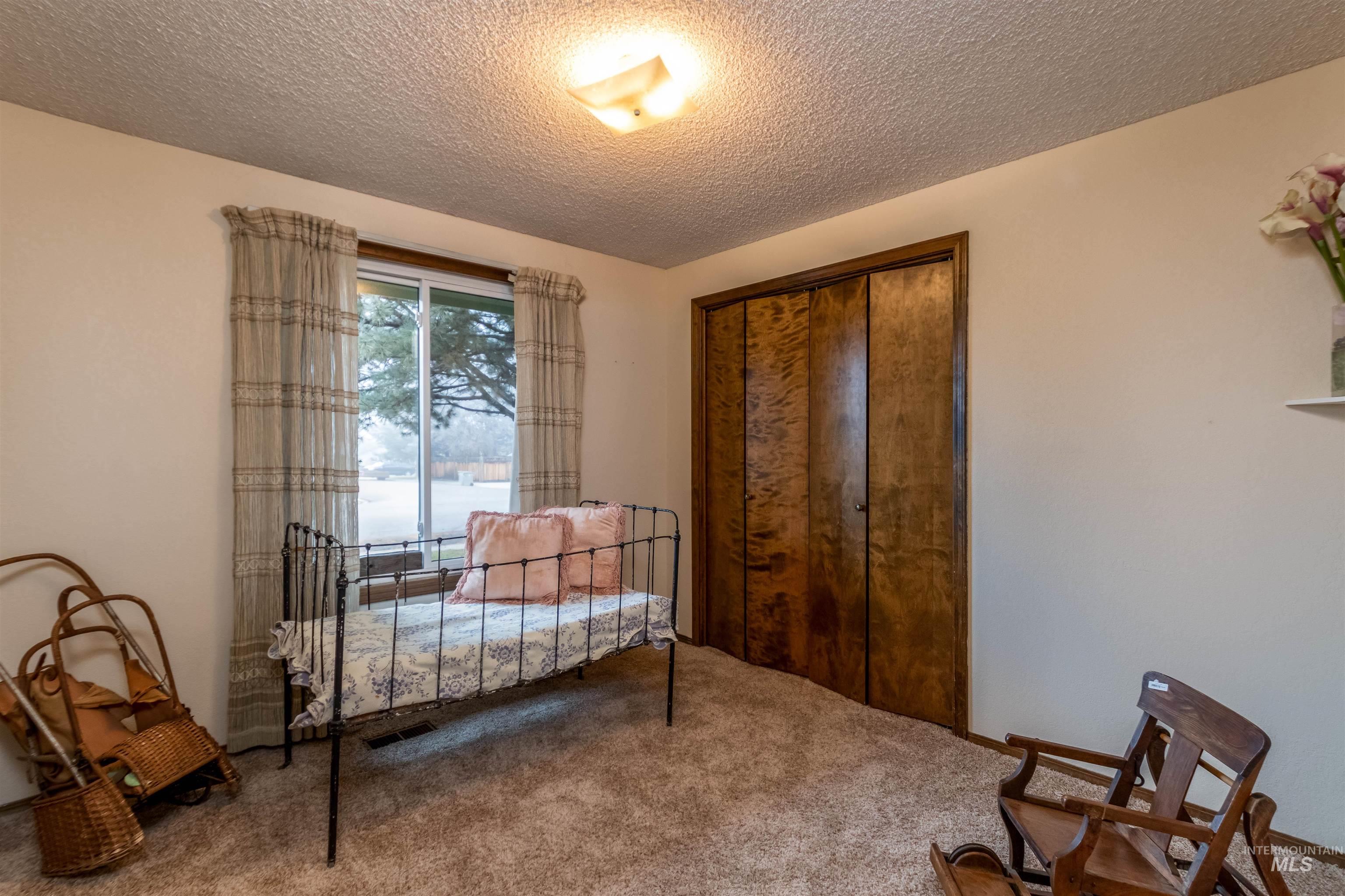 11701 W Peconic Dr, Boise, Idaho 83709, 6 Bedrooms, 3 Bathrooms, Residential For Sale, Price $599,900,MLS 98967130