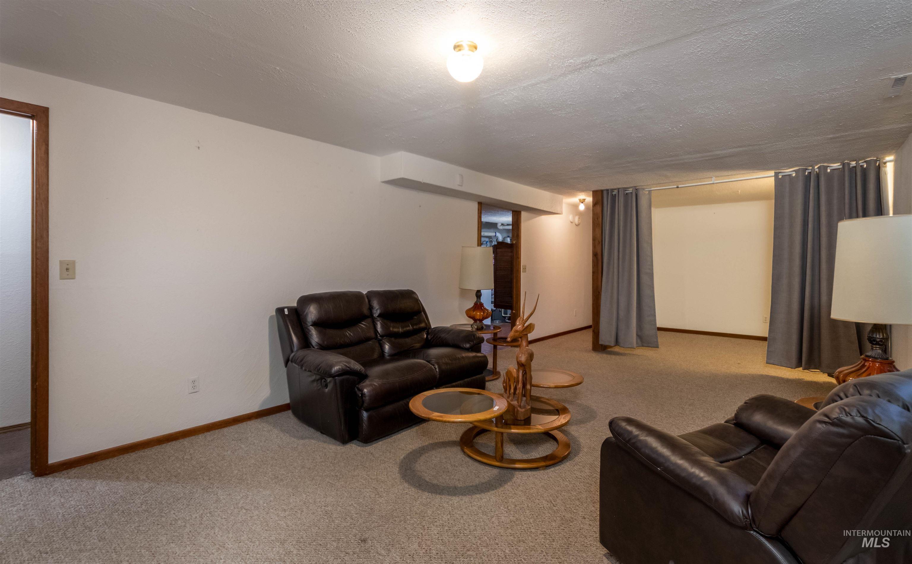 11701 W Peconic Dr, Boise, Idaho 83709, 6 Bedrooms, 3 Bathrooms, Residential For Sale, Price $599,900,MLS 98967130