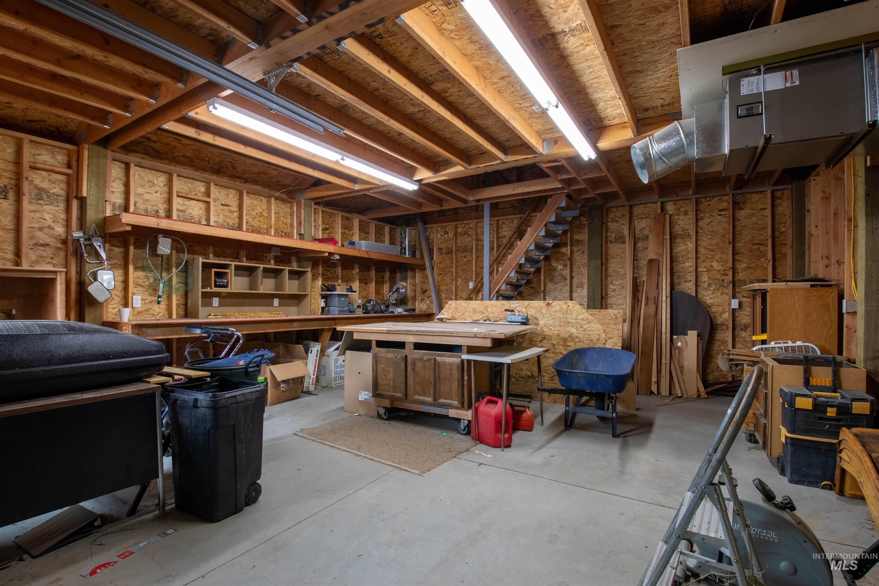 11701 W Peconic Dr, Boise, Idaho 83709, 6 Bedrooms, 3 Bathrooms, Residential For Sale, Price $599,900,MLS 98967130