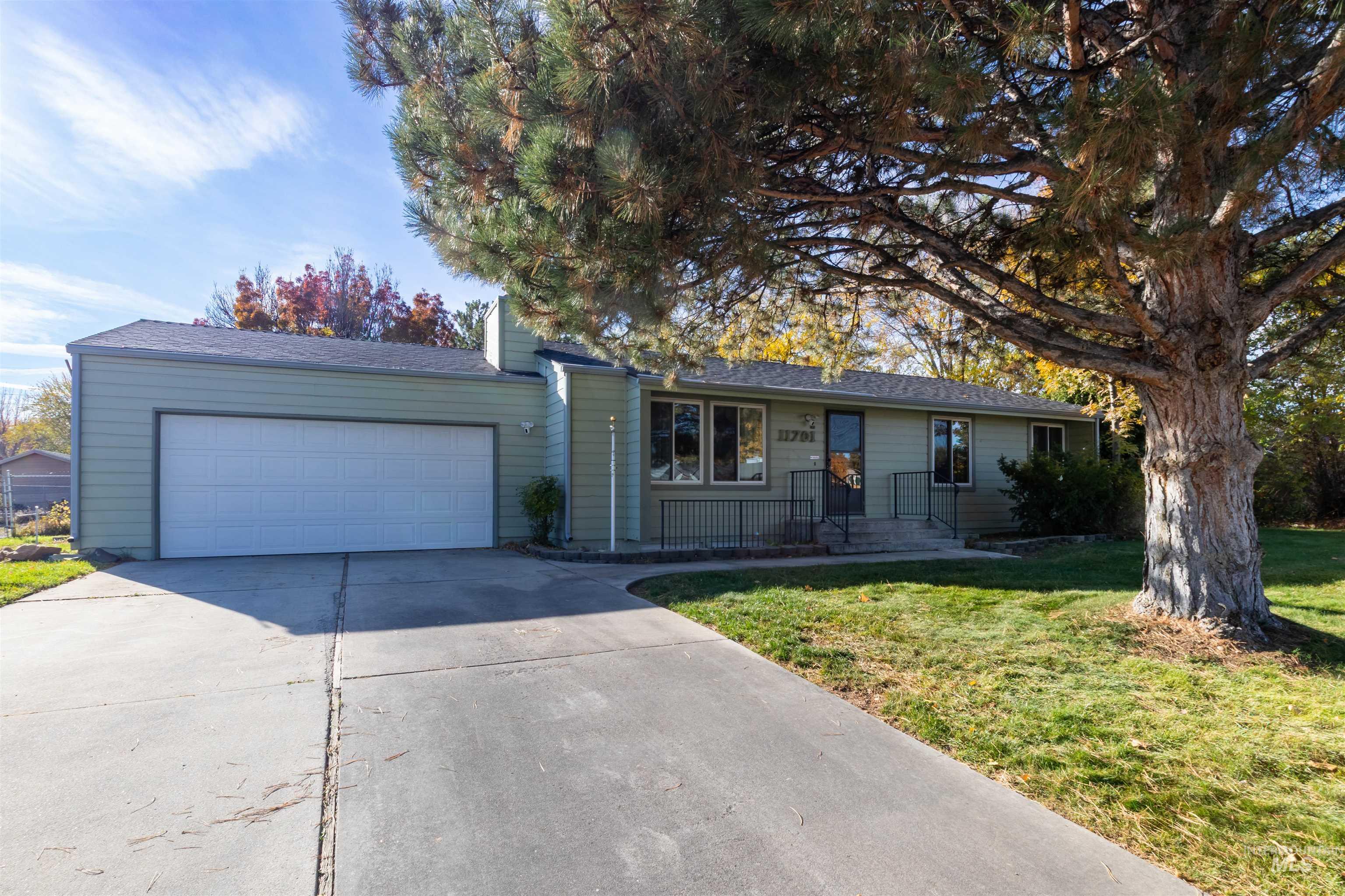 11701 W Peconic Dr, Boise, Idaho 83709, 6 Bedrooms, 3 Bathrooms, Residential For Sale, Price $599,900,MLS 98967130