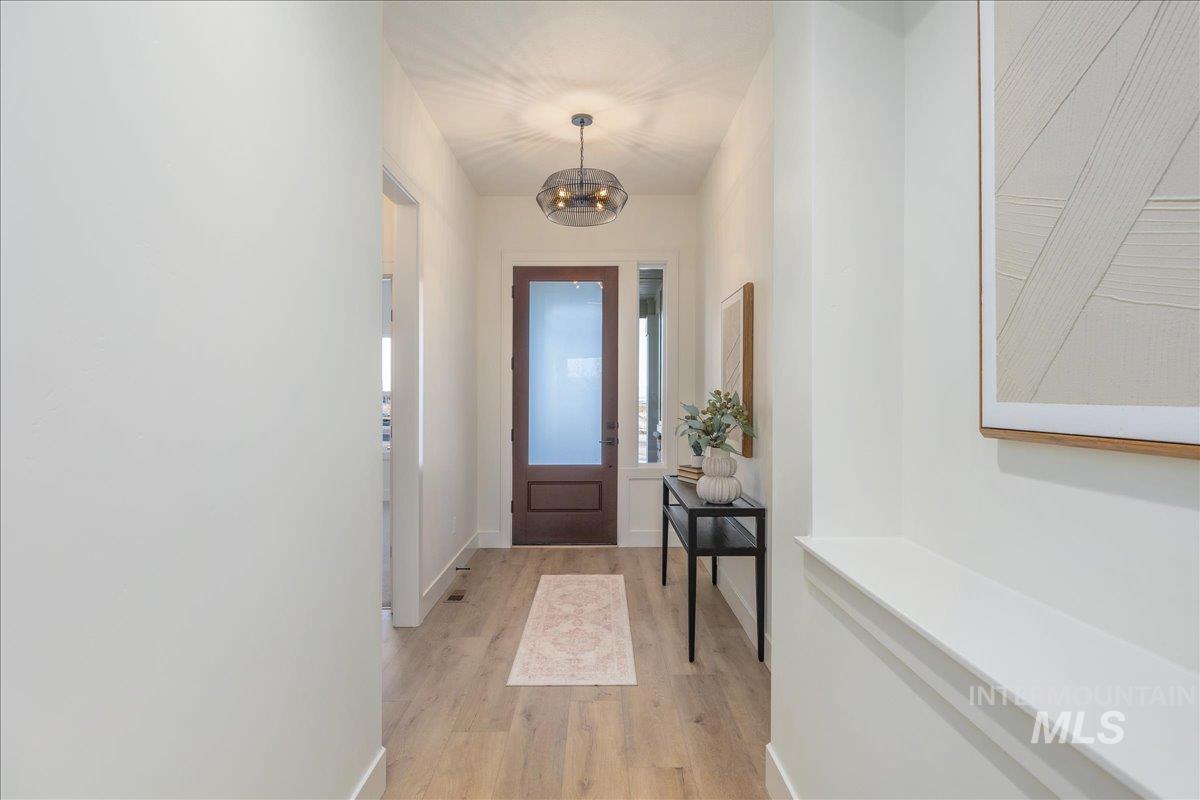 430 S Radiator Way, Boise, Idaho 83716, 3 Bedrooms, 2 Bathrooms, Residential For Sale, Price $525,000,MLS 98967143