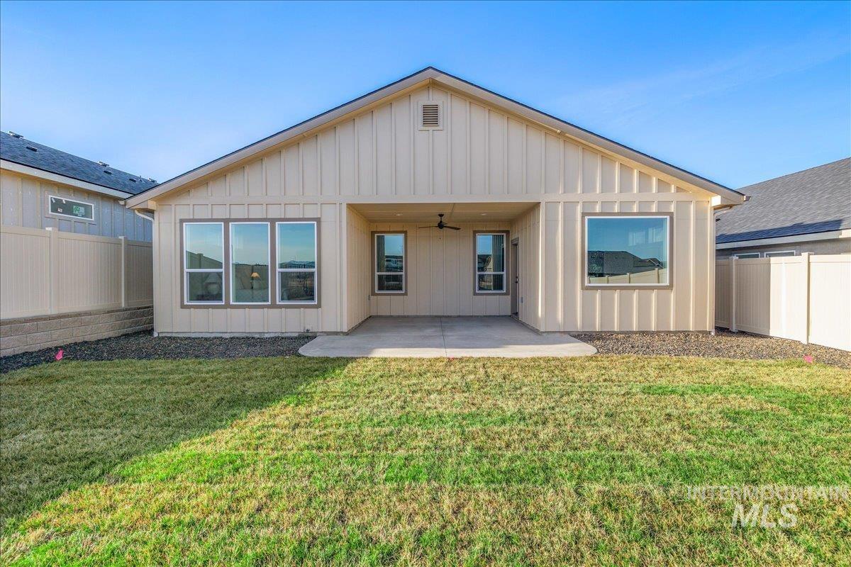 430 S Radiator Way, Boise, Idaho 83716, 3 Bedrooms, 2 Bathrooms, Residential For Sale, Price $525,000,MLS 98967143