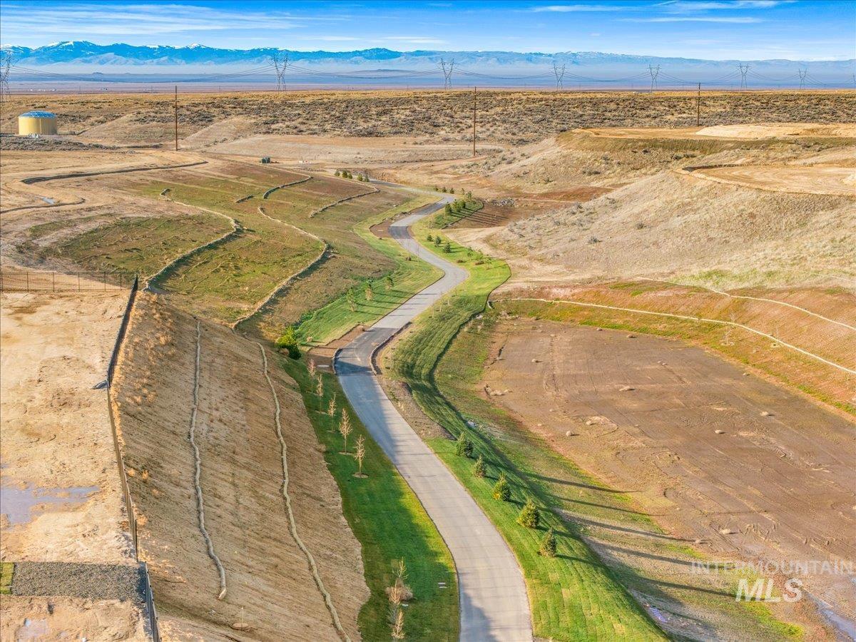 430 S Radiator Way, Boise, Idaho 83716, 3 Bedrooms, 2 Bathrooms, Residential For Sale, Price $525,000,MLS 98967143