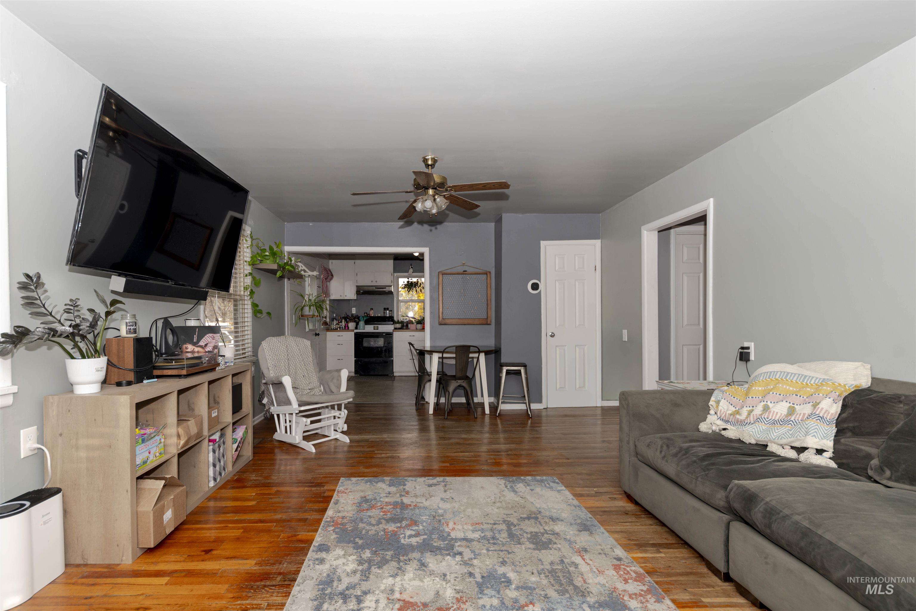 2127 12th Ave, Lewiston, Idaho 83501, 2 Bedrooms, 1 Bathroom, Residential For Sale, Price $330,000,MLS 98967160