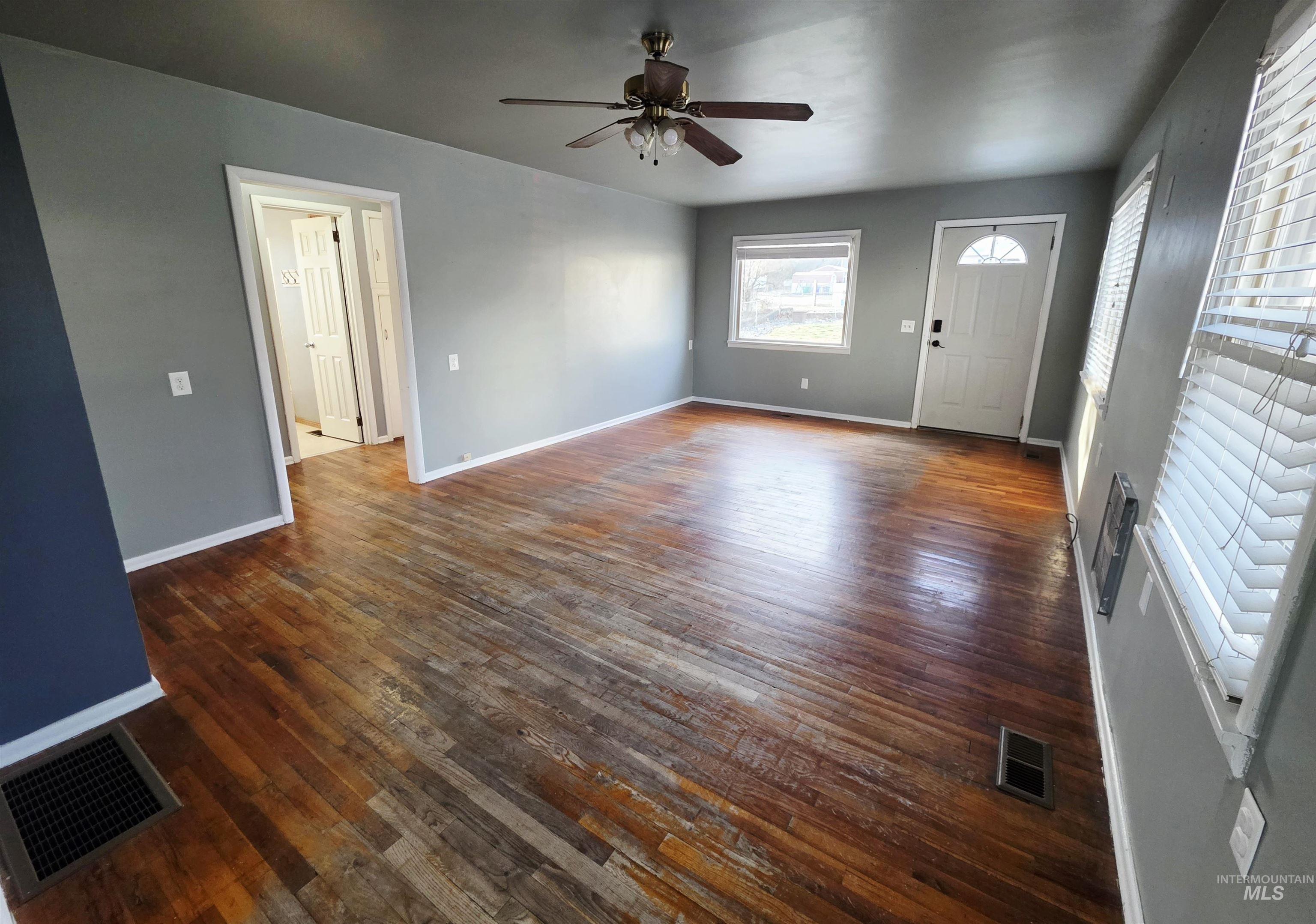 2127 12th Ave, Lewiston, Idaho 83501, 2 Bedrooms, 1 Bathroom, Residential For Sale, Price $325,000,MLS 98967160