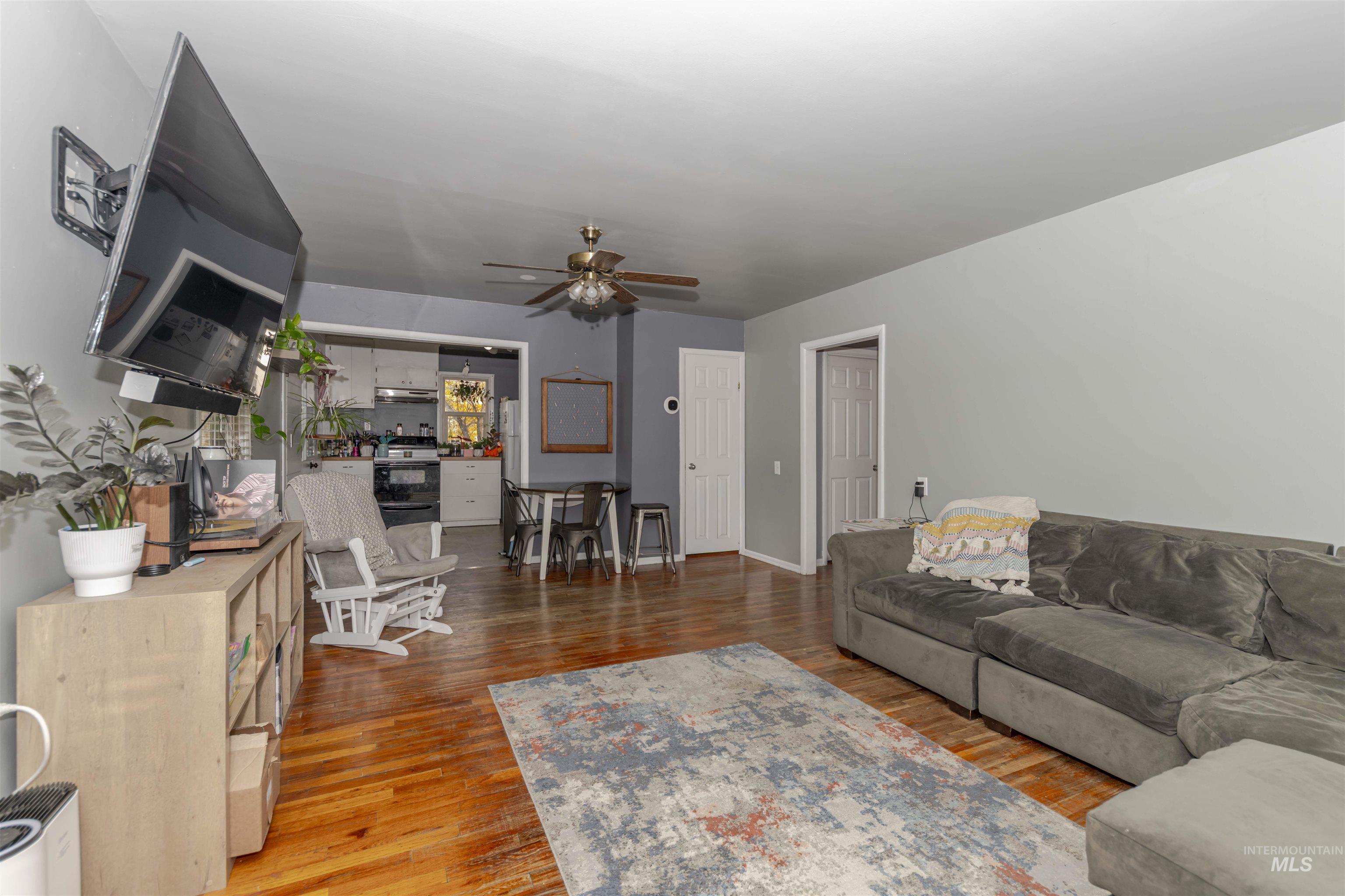 2127 12th Ave, Lewiston, Idaho 83501, 2 Bedrooms, 1 Bathroom, Residential For Sale, Price $330,000,MLS 98967160