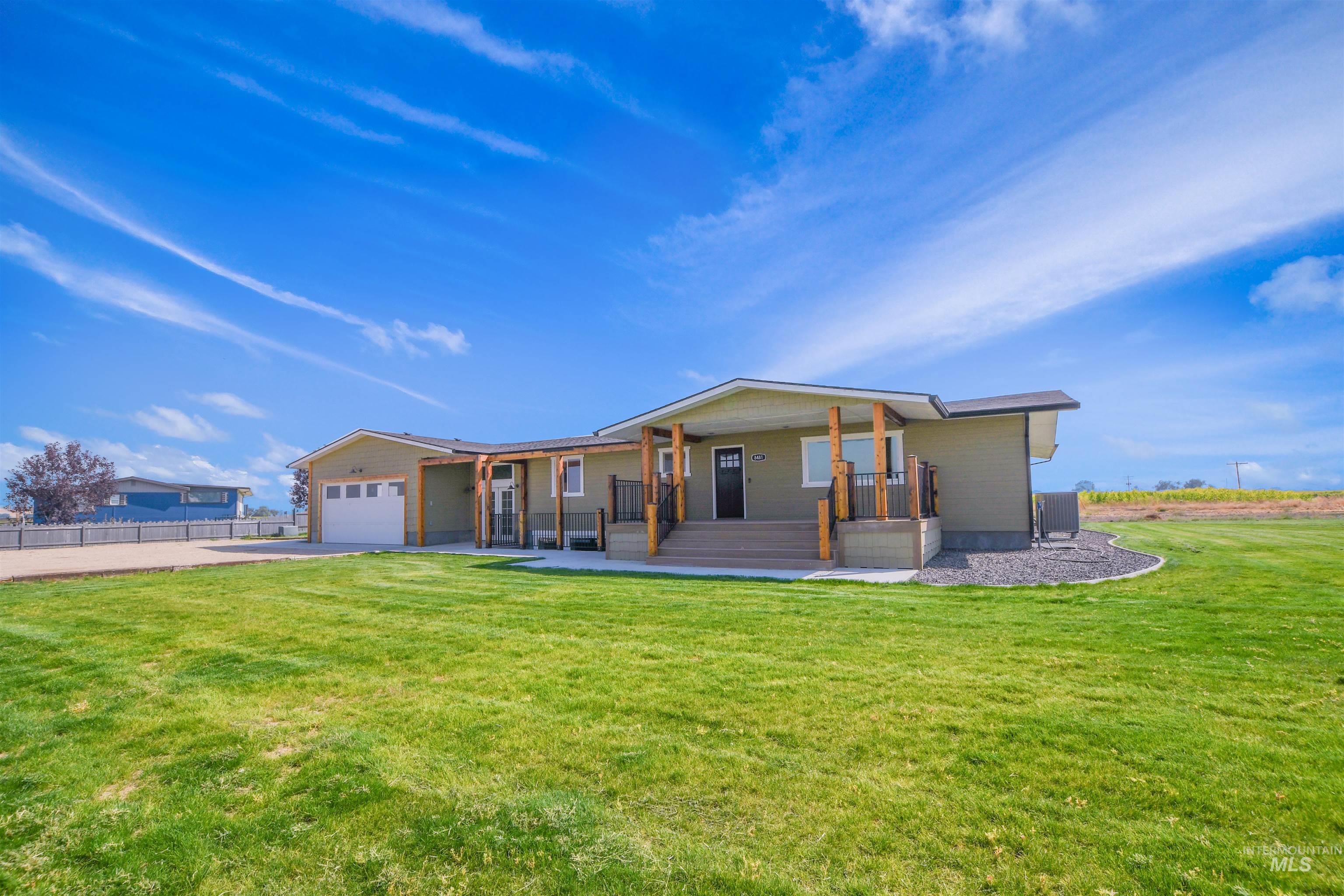 8481 Big Foot Rd, Melba, Idaho 83641-5003, 6 Bedrooms, 4 Bathrooms, Residential For Sale, Price $999,990,MLS 98967171