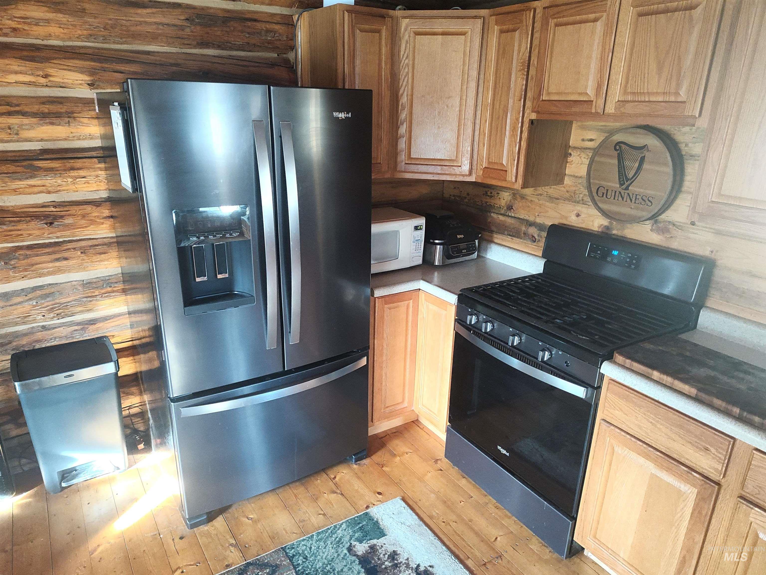552 Rhett Creek Road, Dixie, Idaho 83525, 1 Bedroom, 1 Bathroom, Residential For Sale, Price $385,000, 98967176