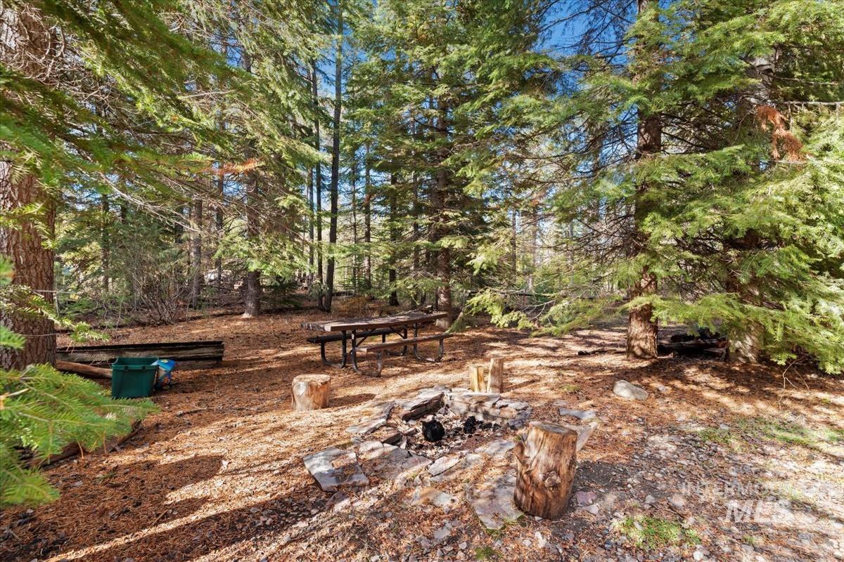 388 Charley Ln., Donnelly, Idaho 83615, 2 Bedrooms, 1 Bathroom, Residential For Sale, Price $1,295,000, 98967182