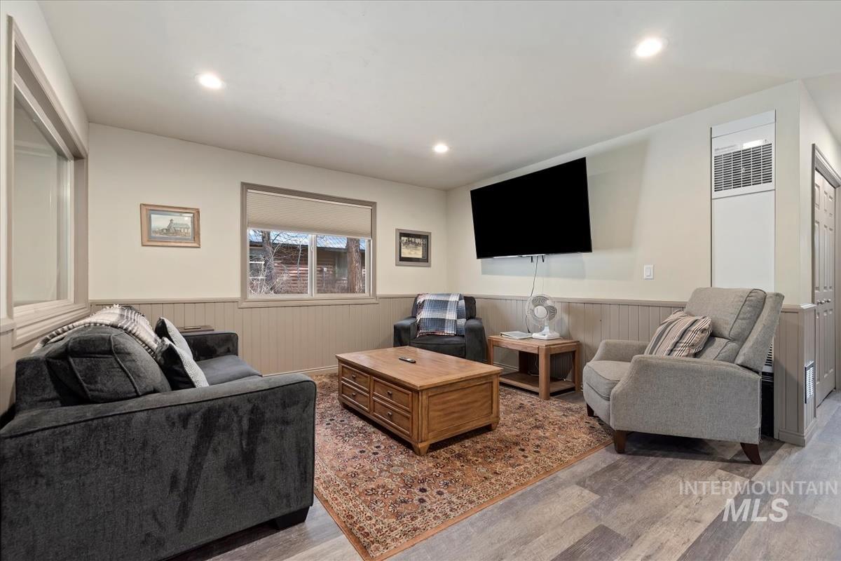 388 Charley Ln., Donnelly, Idaho 83615, 2 Bedrooms, 1 Bathroom, Residential For Sale, Price $1,295,000, 98967182