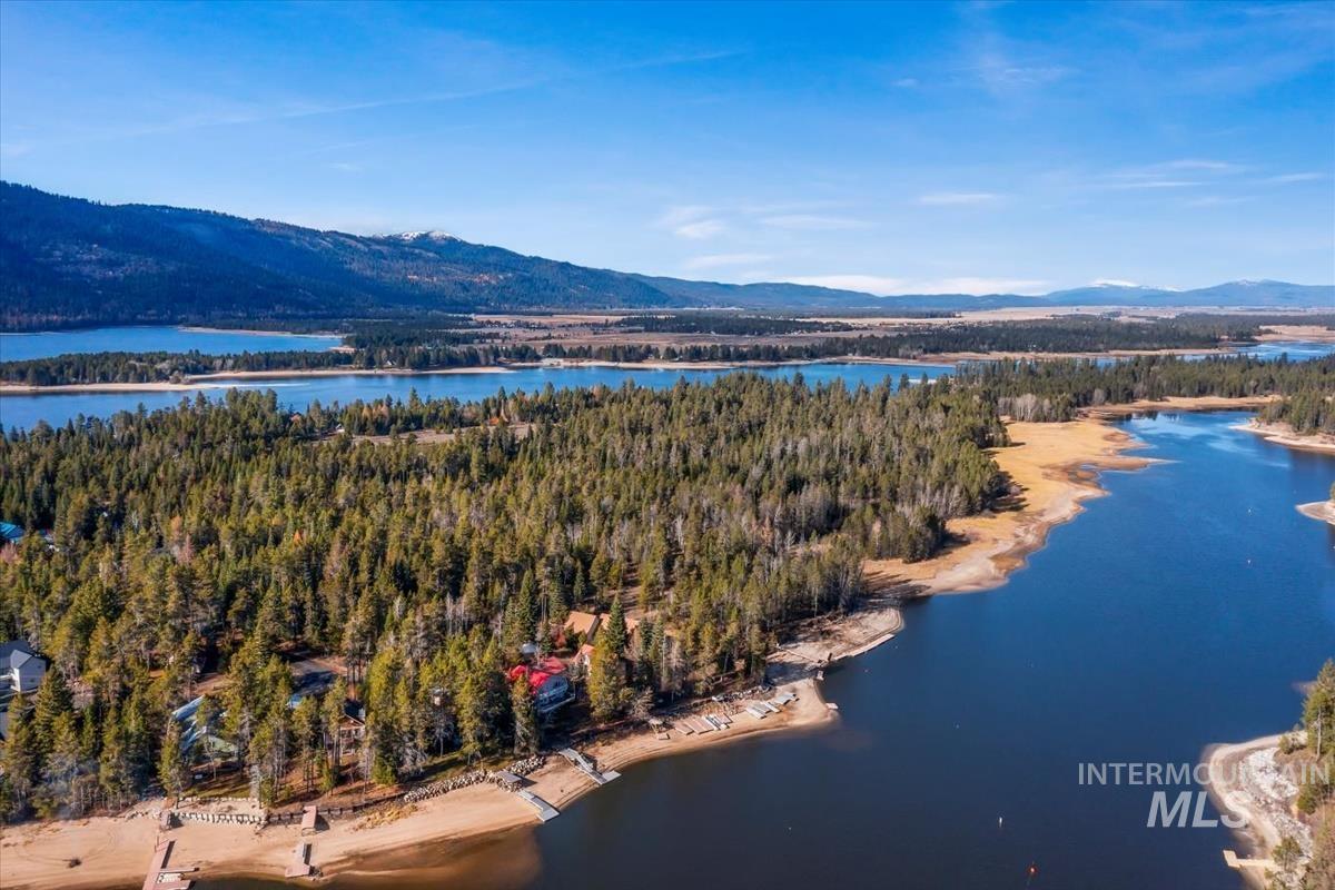 388 Charley Ln., Donnelly, Idaho 83615, 2 Bedrooms, 1 Bathroom, Residential For Sale, Price $1,295,000, 98967182