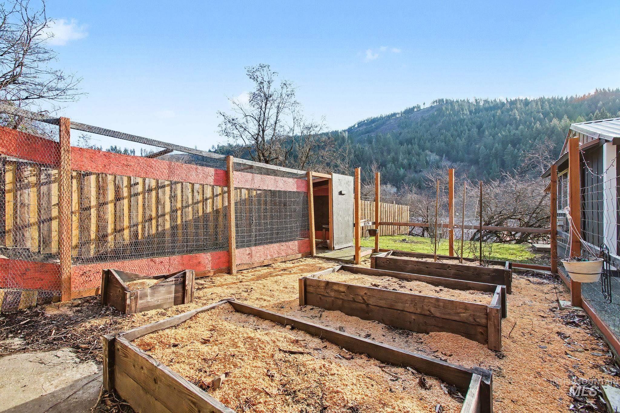 150 Elm St, Orofino, Idaho 83544, 3 Bedrooms, 1 Bathroom, Residential For Sale, Price $264,900,MLS 98967193