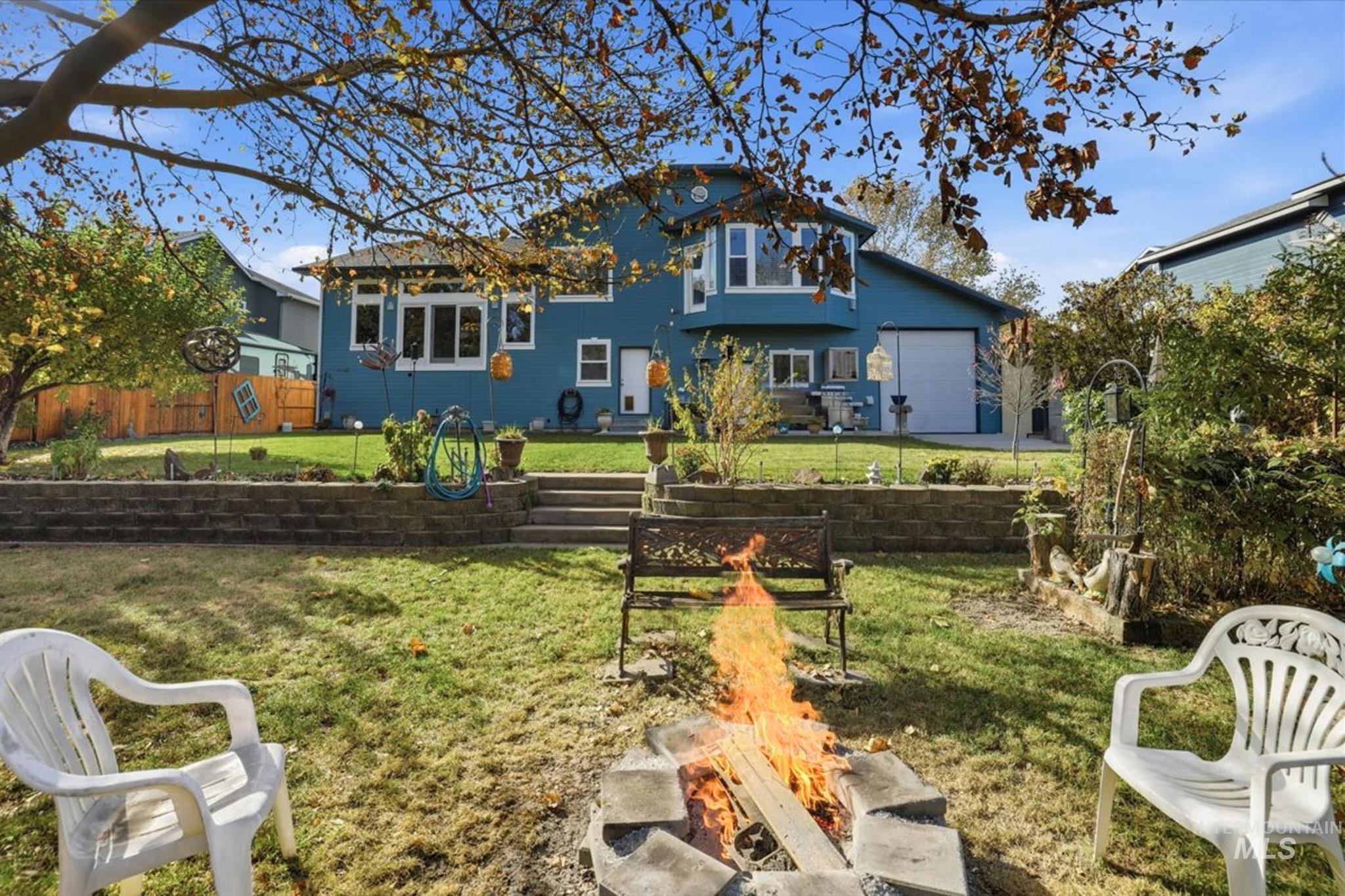 2676 S Velvet Falls Way, Meridian, Idaho 83642, 5 Bedrooms, 3 Bathrooms, Residential For Sale, Price $759,900,MLS 98967195