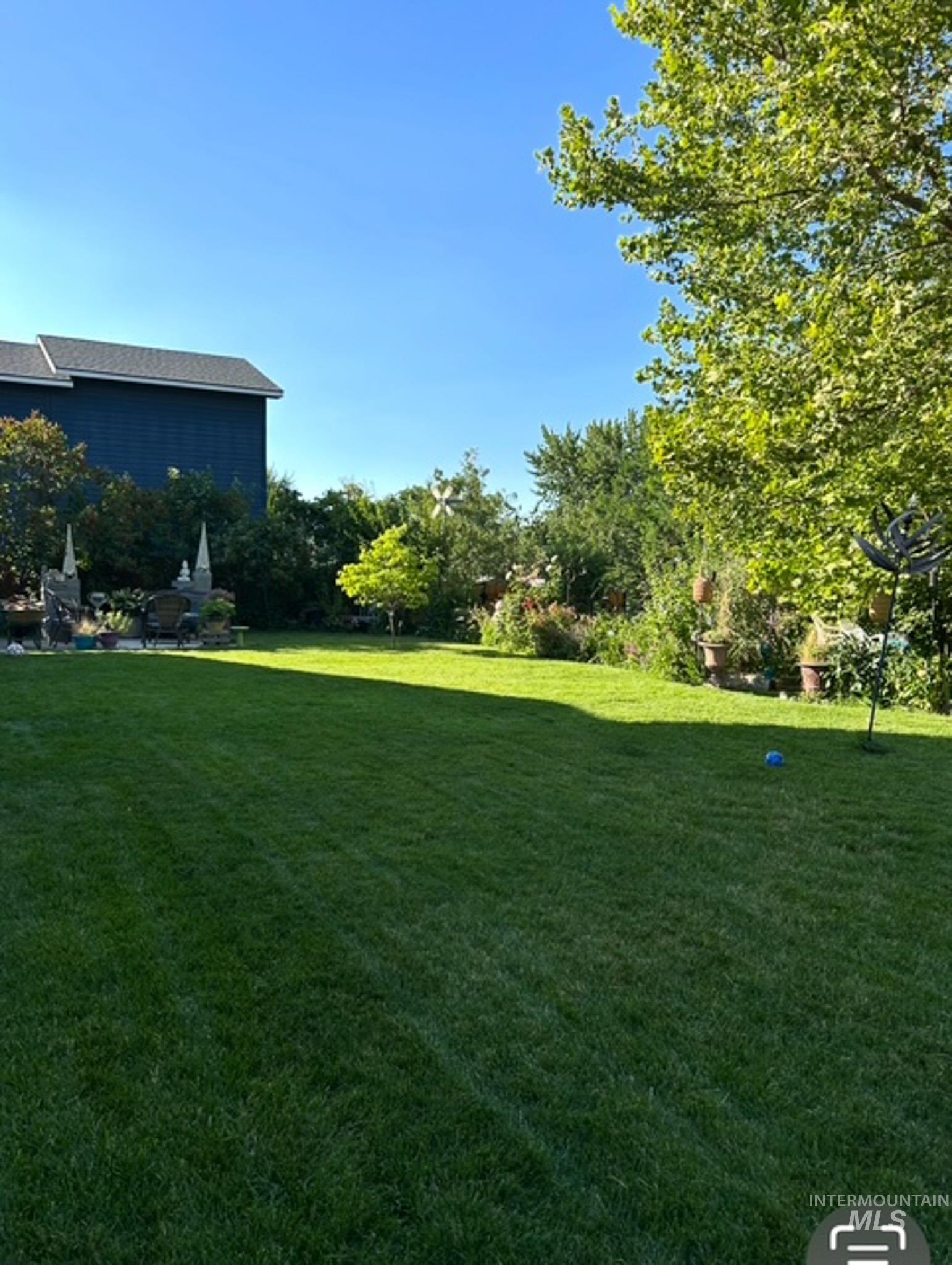 2676 S Velvet Falls Way, Meridian, Idaho 83642, 5 Bedrooms, 3 Bathrooms, Residential For Sale, Price $759,900,MLS 98967195