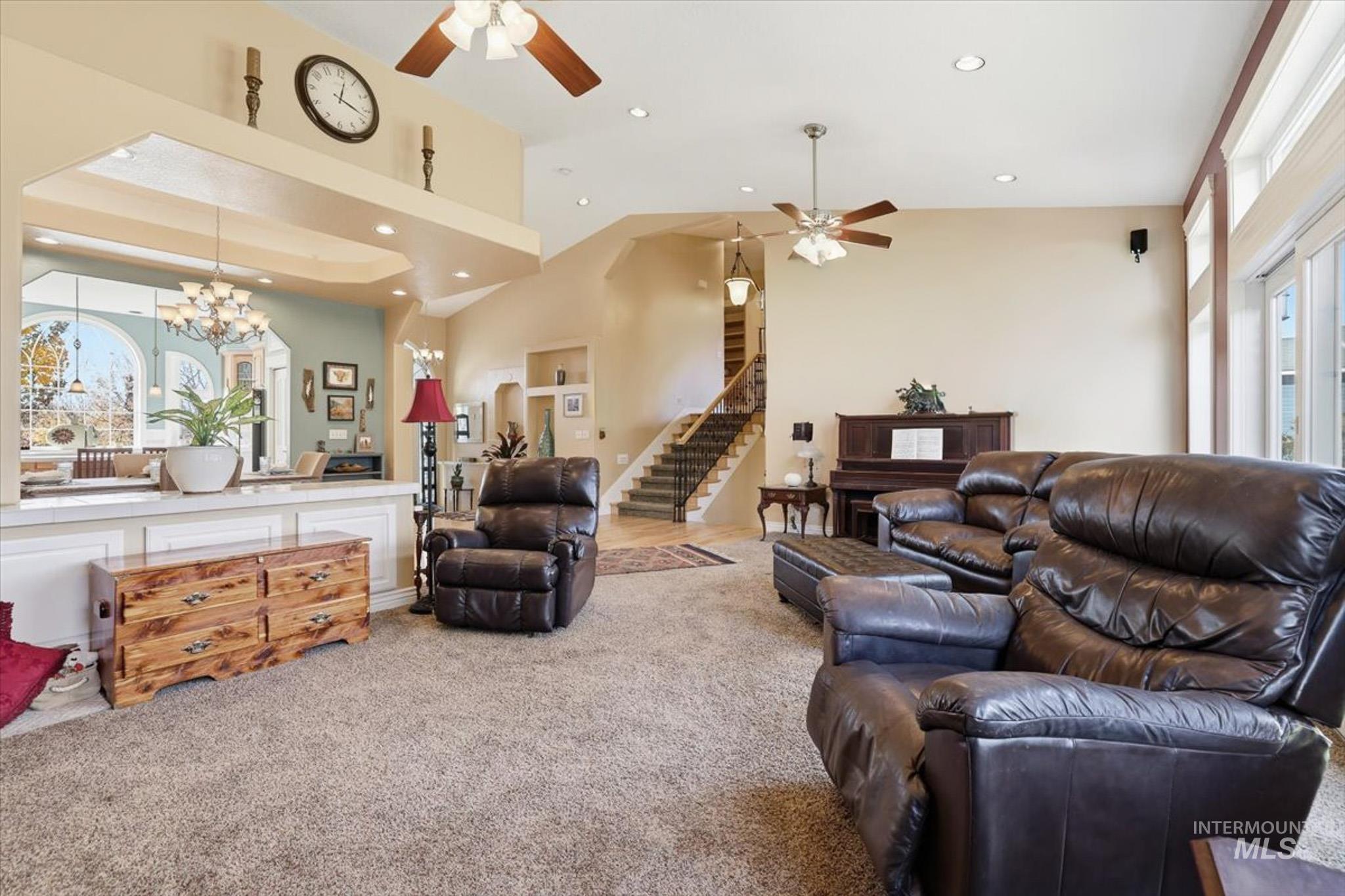 2676 S Velvet Falls Way, Meridian, Idaho 83642, 5 Bedrooms, 3 Bathrooms, Residential For Sale, Price $759,900,MLS 98967195