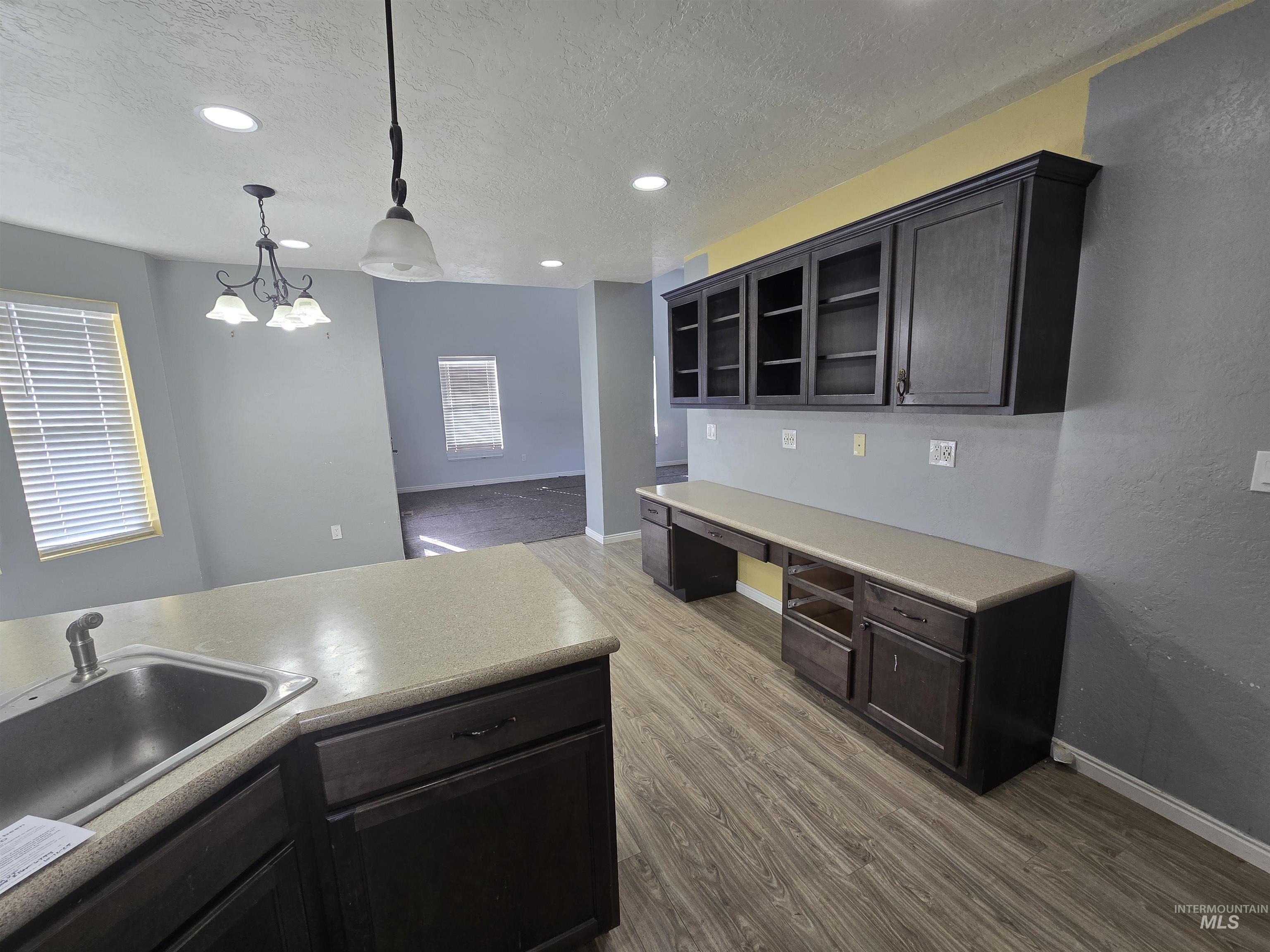 181 Villa Dr., Heyburn, Idaho 83336, 3 Bedrooms, 3 Bathrooms, Residential For Sale, Price $345,000,MLS 98967198