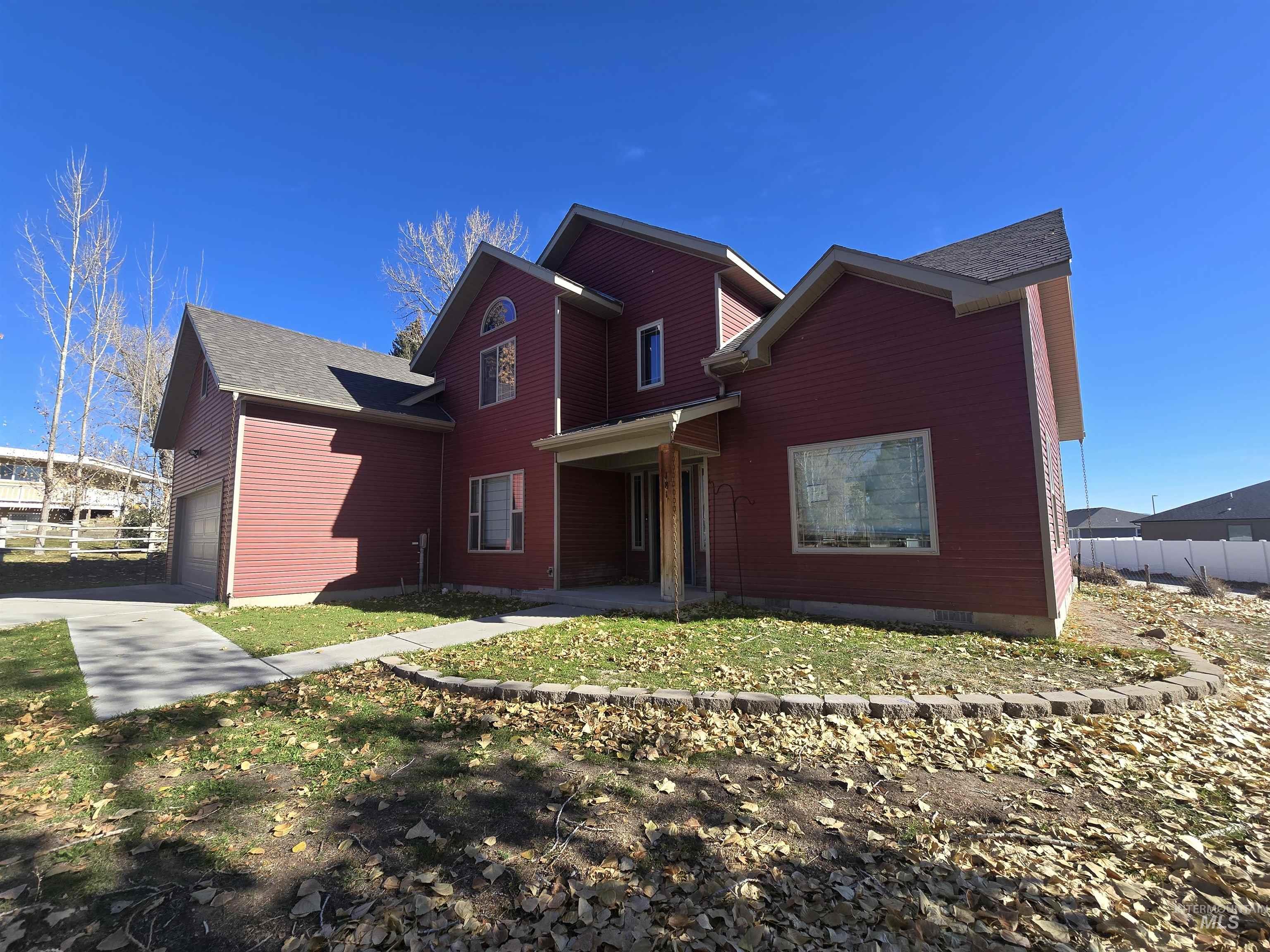 181 Villa Dr., Heyburn, Idaho 83336, 3 Bedrooms, 3 Bathrooms, Residential For Sale, Price $345,000,MLS 98967198