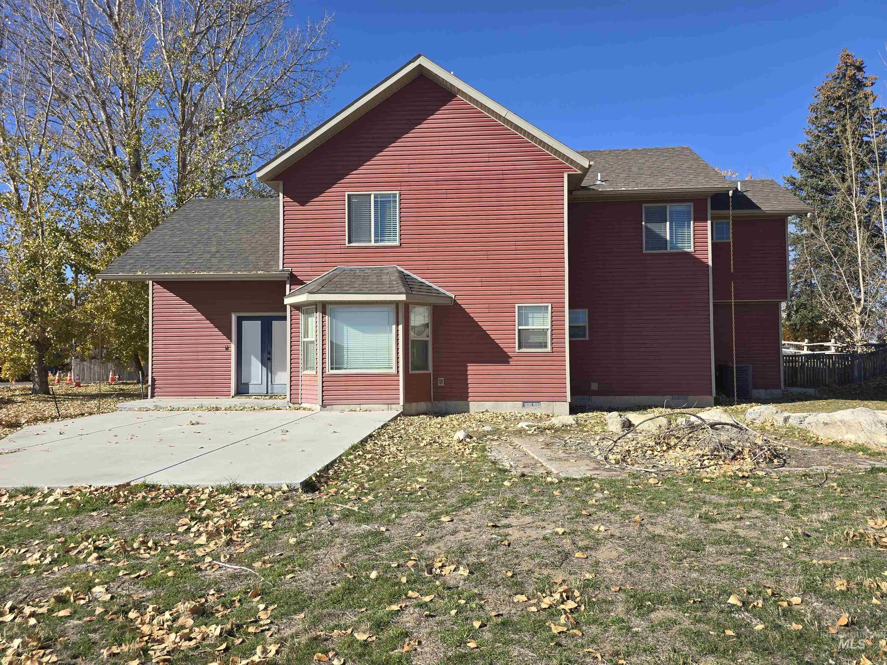 181 Villa Dr., Heyburn, Idaho 83336, 3 Bedrooms, 3 Bathrooms, Residential For Sale, Price $345,000,MLS 98967198