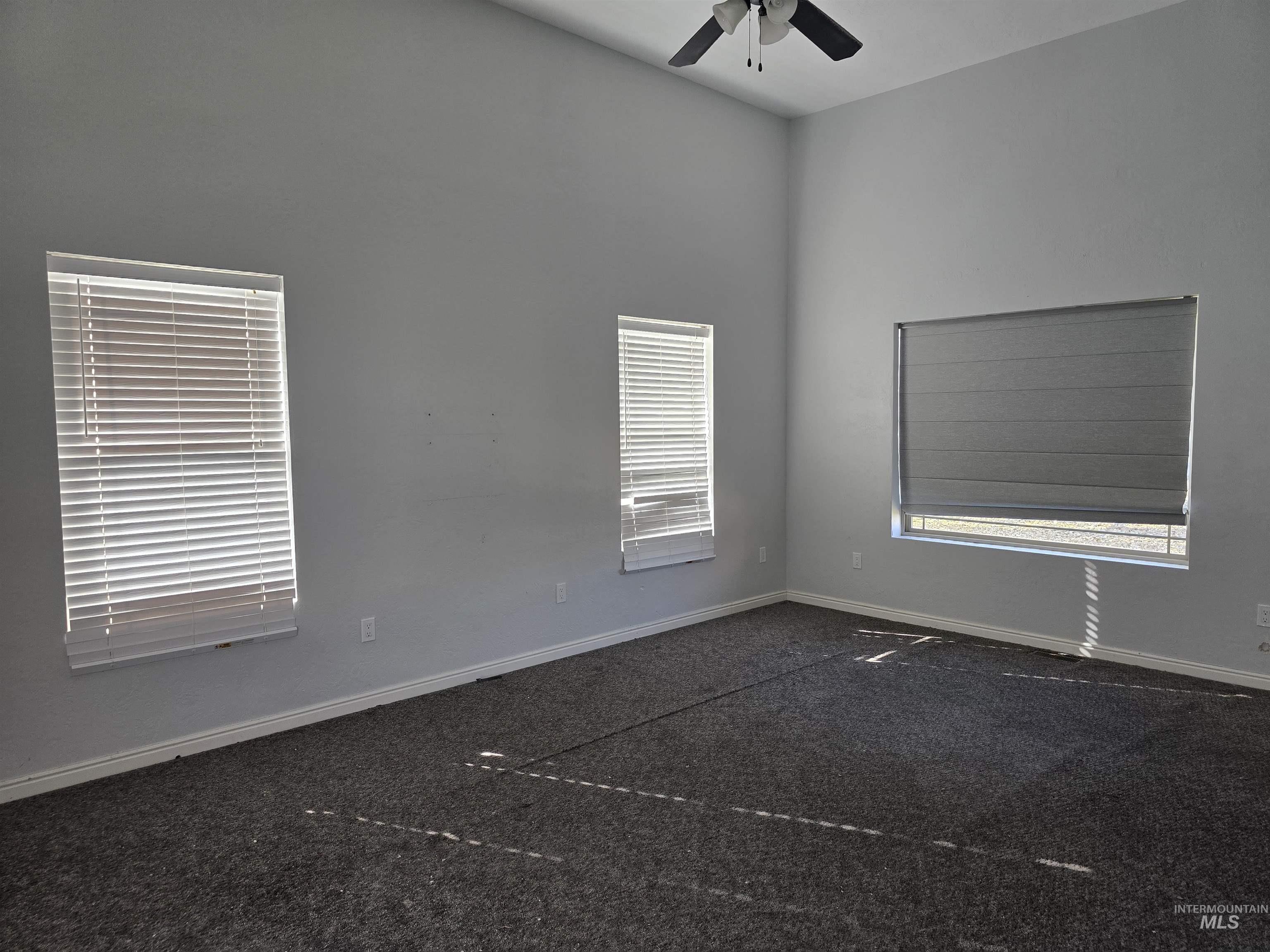 181 Villa Dr., Heyburn, Idaho 83336, 3 Bedrooms, 3 Bathrooms, Residential For Sale, Price $345,000,MLS 98967198