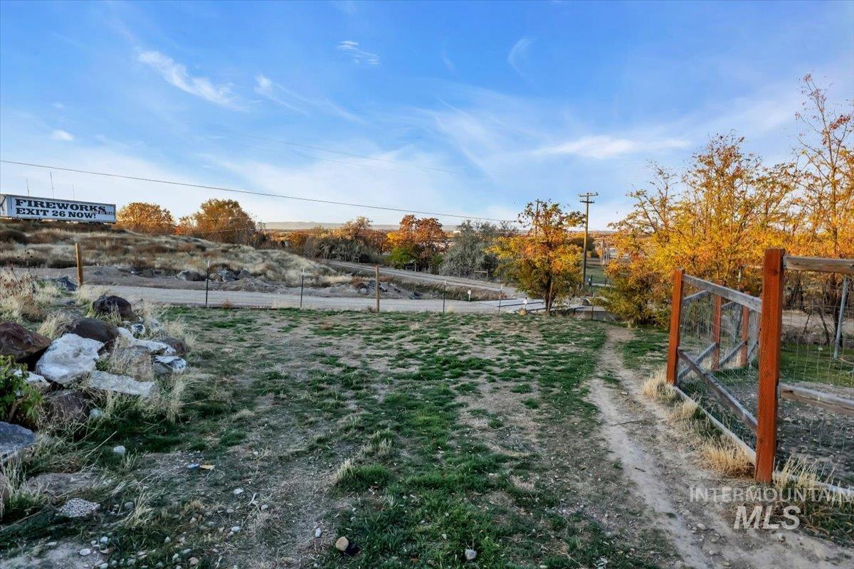 15046 Burger Lane, Caldwell, Idaho 83607, 3 Bedrooms, 2 Bathrooms, Residential For Sale, Price $479,900,MLS 98967199