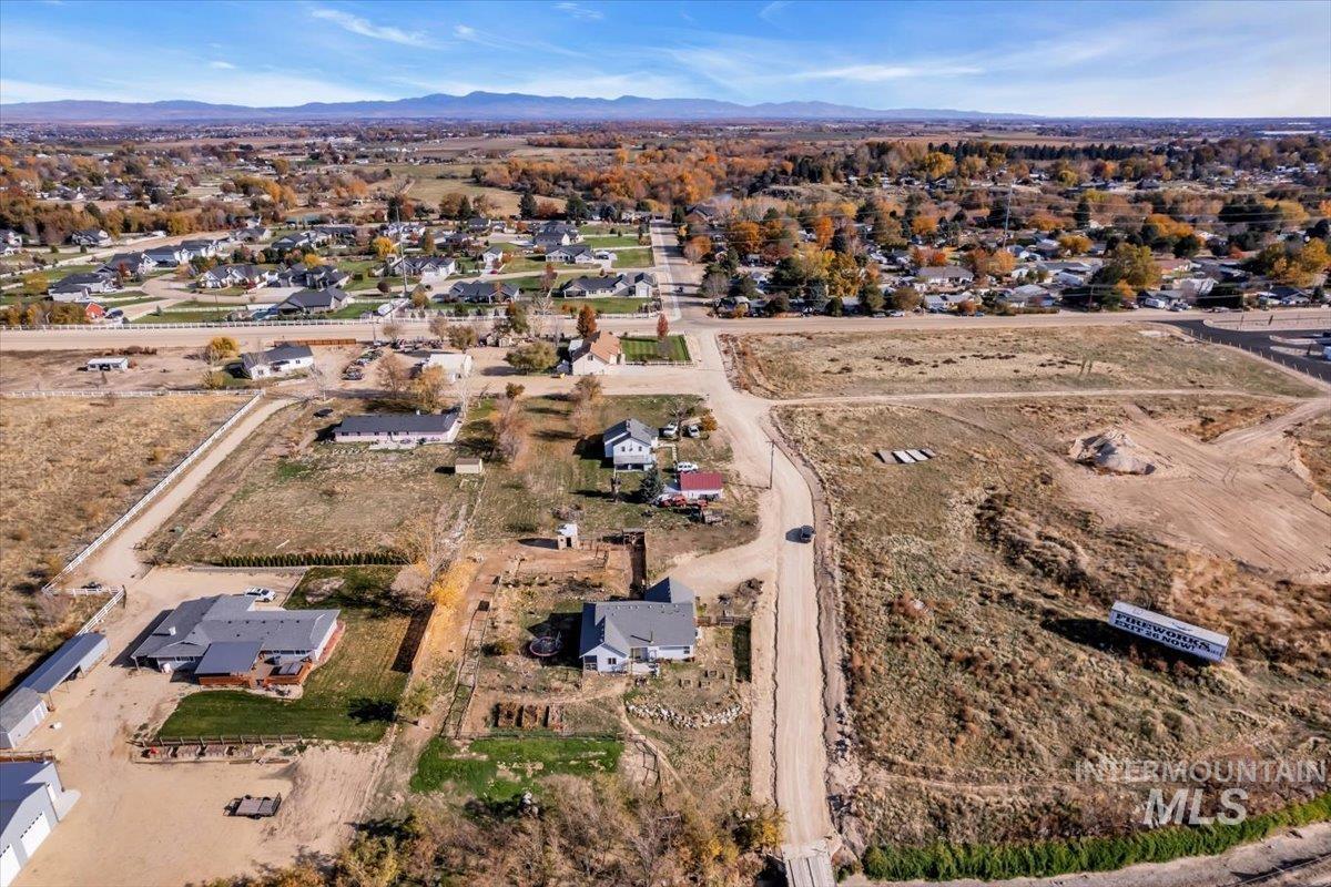 15046 Burger Lane, Caldwell, Idaho 83607, 3 Bedrooms, 2 Bathrooms, Residential For Sale, Price $479,900,MLS 98967199