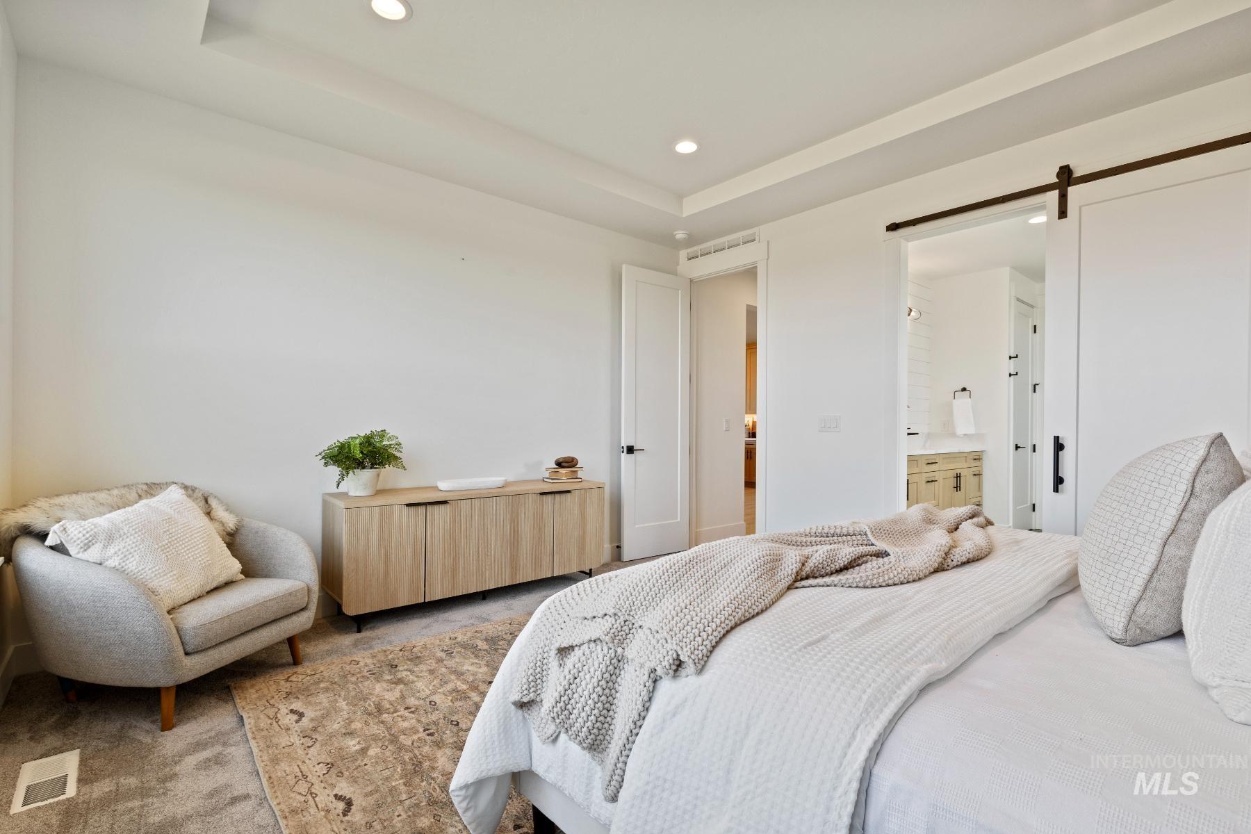 6755 N Ellis Park Ave, Meridian, Idaho 83646, 4 Bedrooms, 2.5 Bathrooms, Residential For Sale, Price $879,000,MLS 98967203